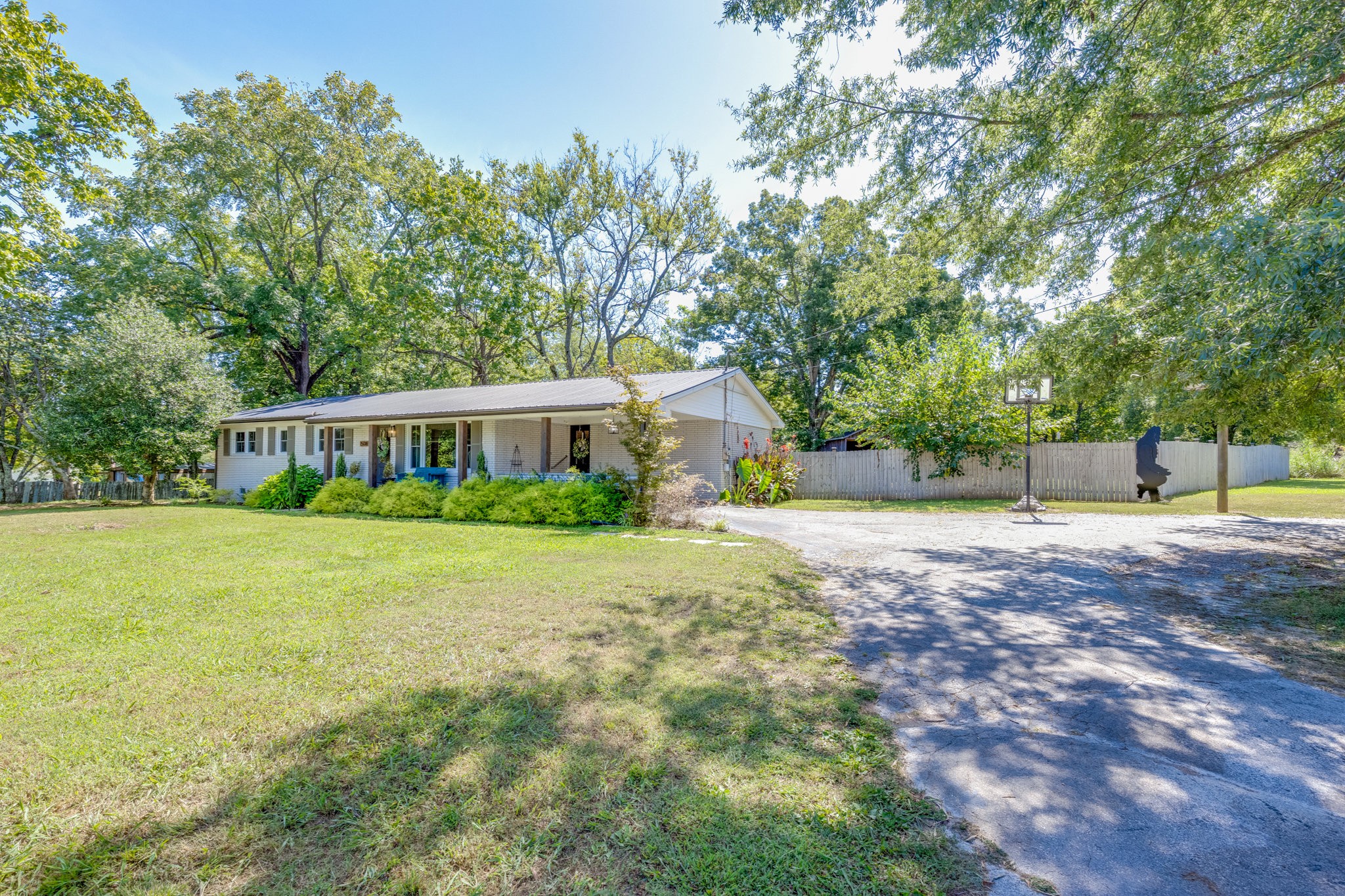 1508 Turnpike Rd