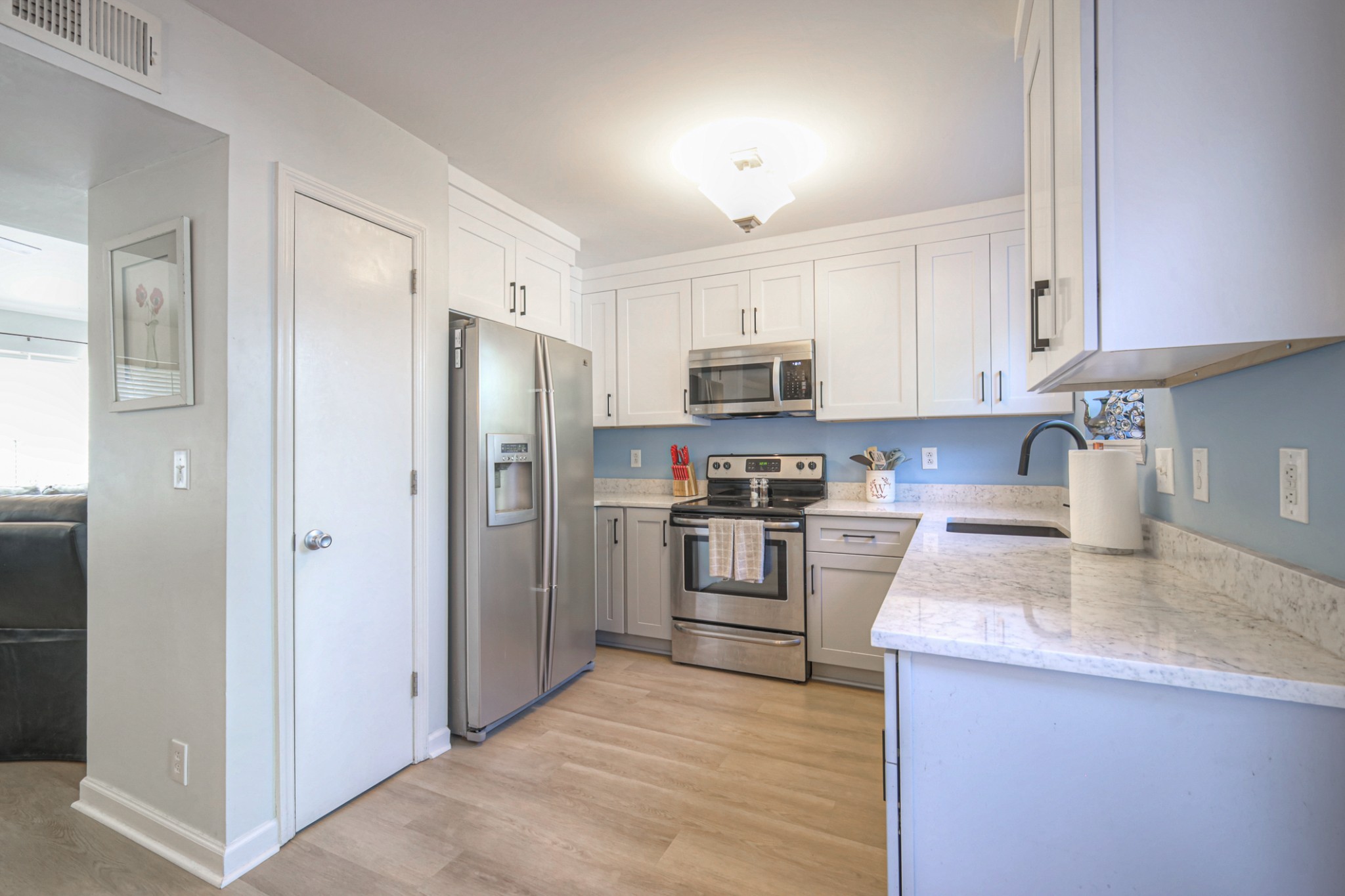 418 Newbary Ct