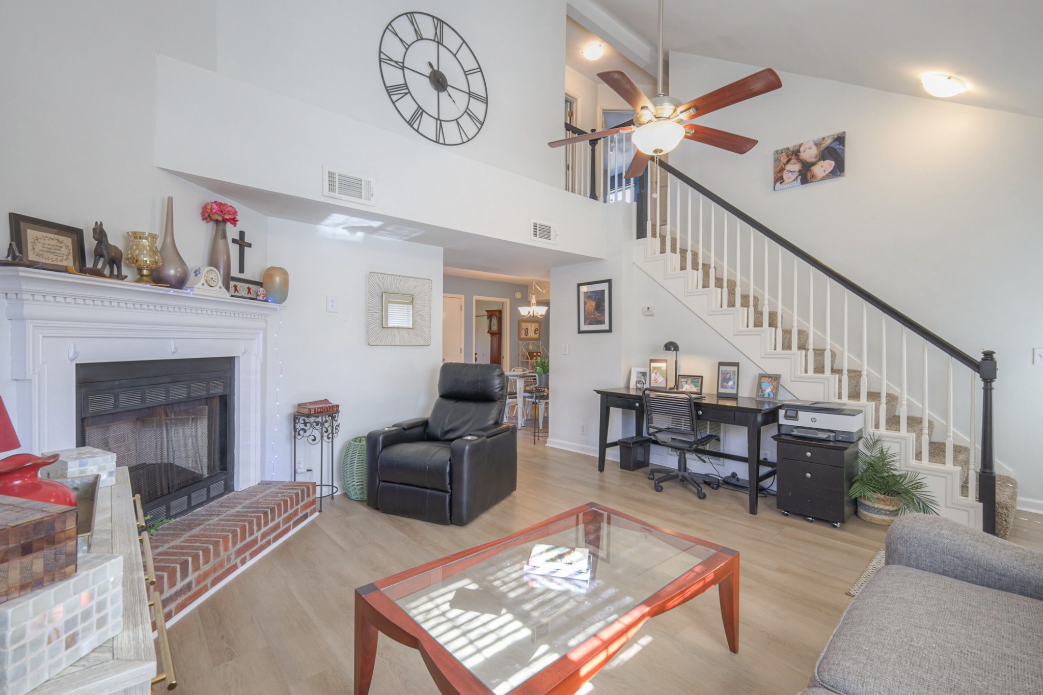 418 Newbary Ct