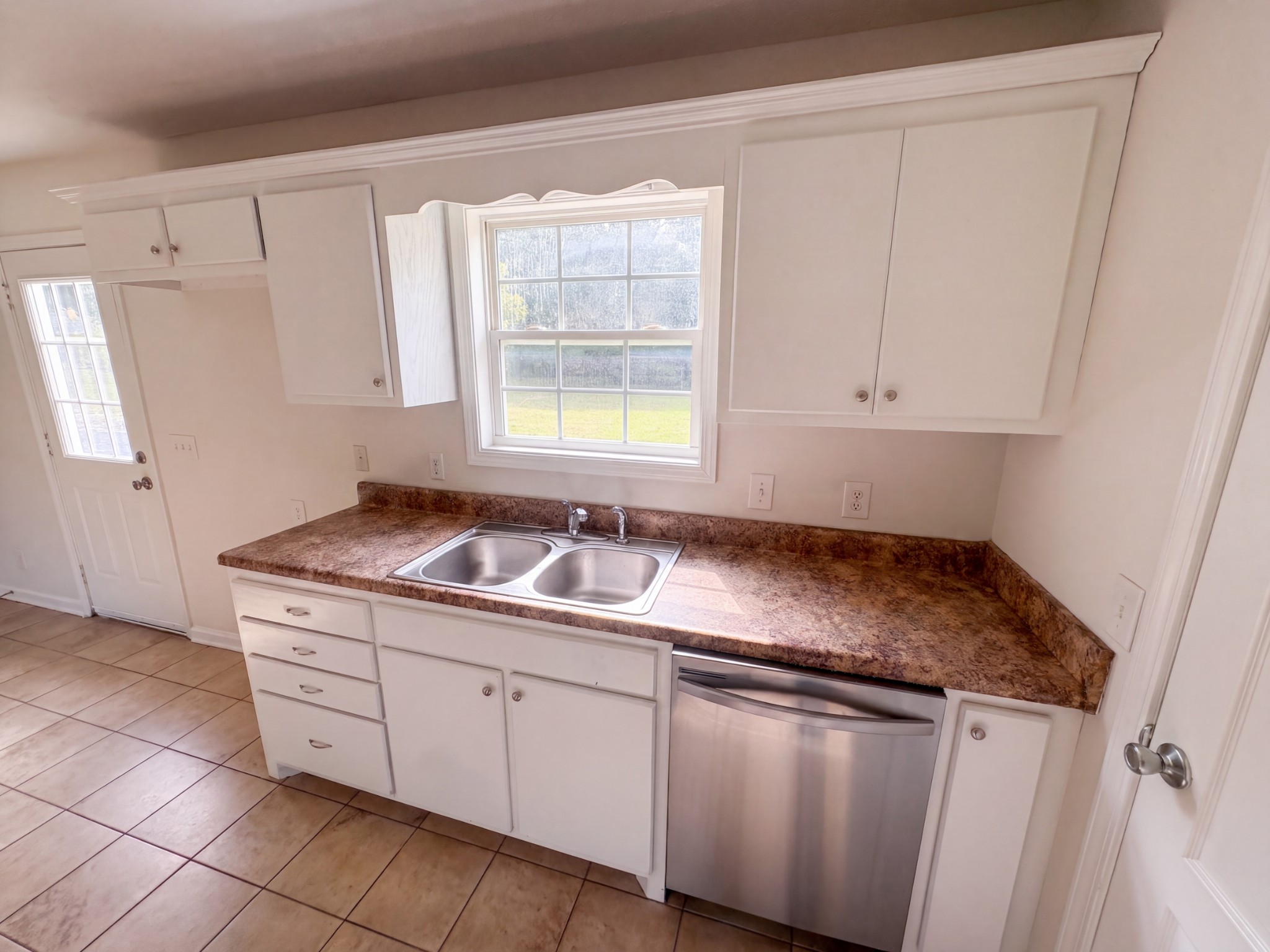 305 Shadow Dr
