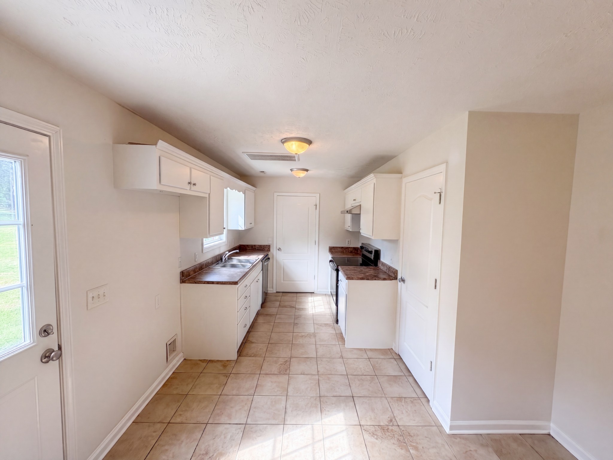 305 Shadow Dr