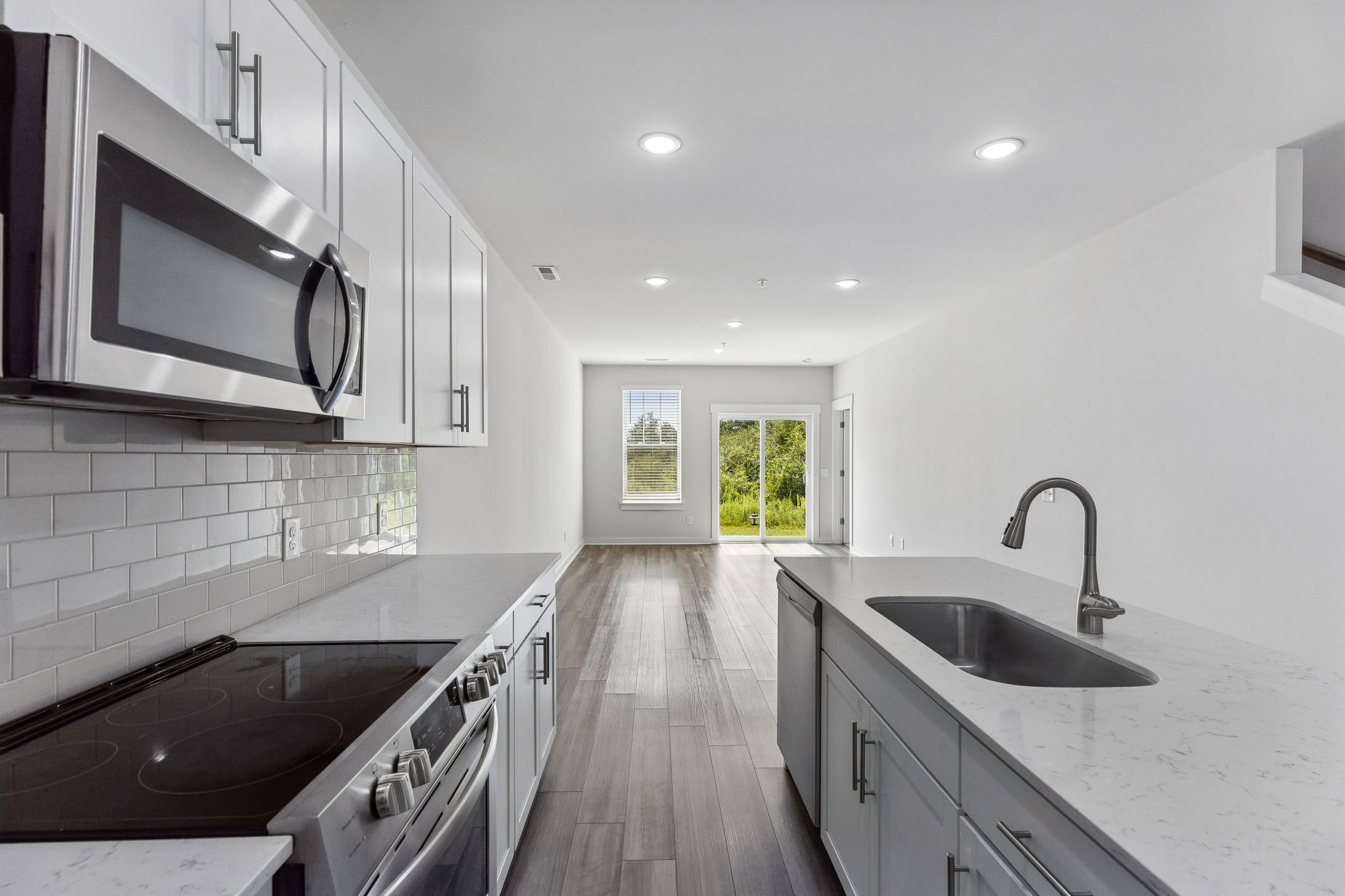 605 Birdie Dr