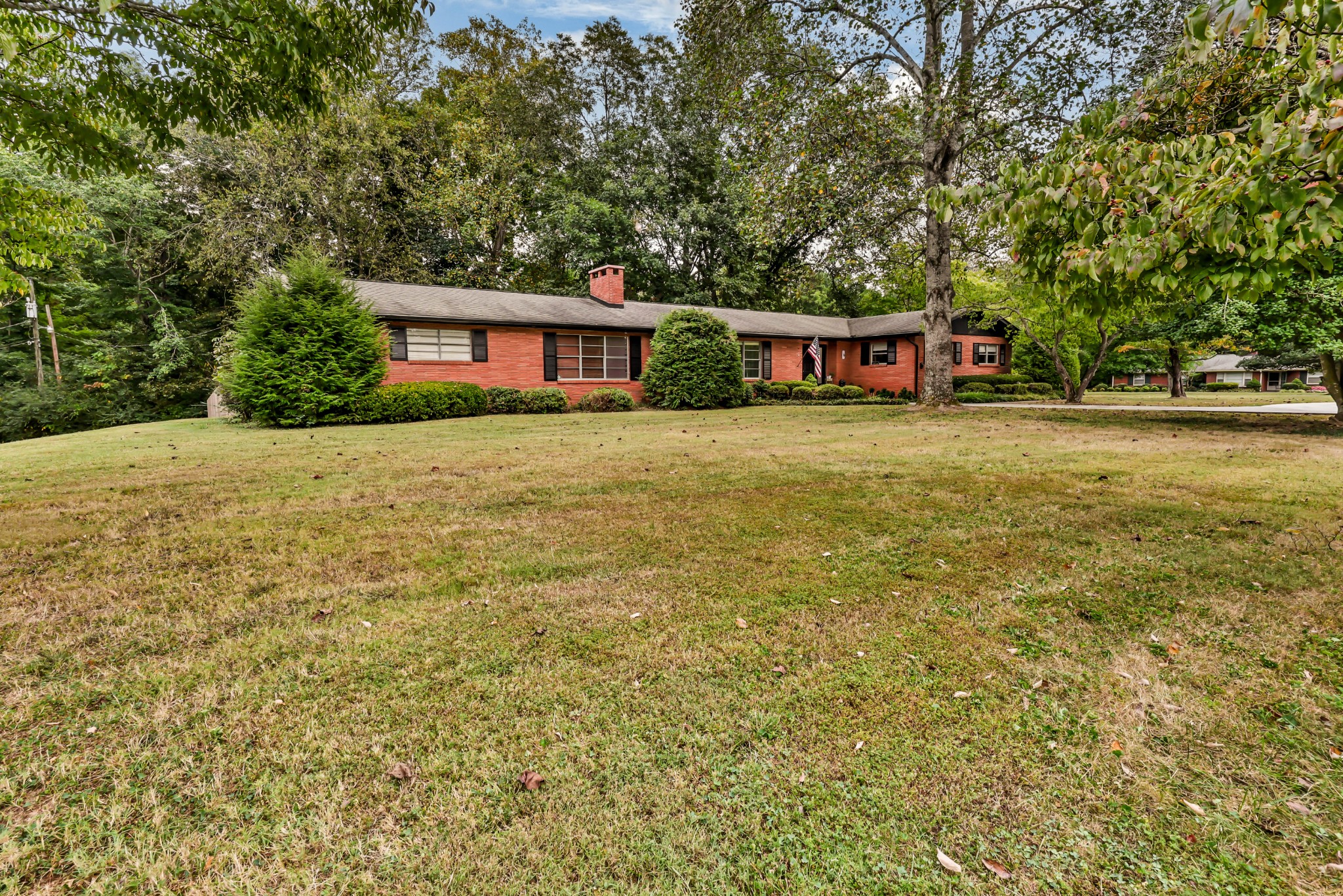 6 Canterbury Rd