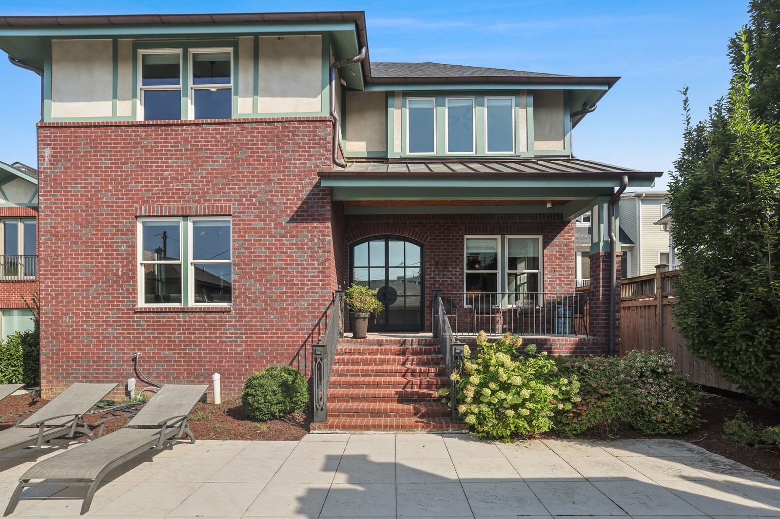 818 Shelby Ave