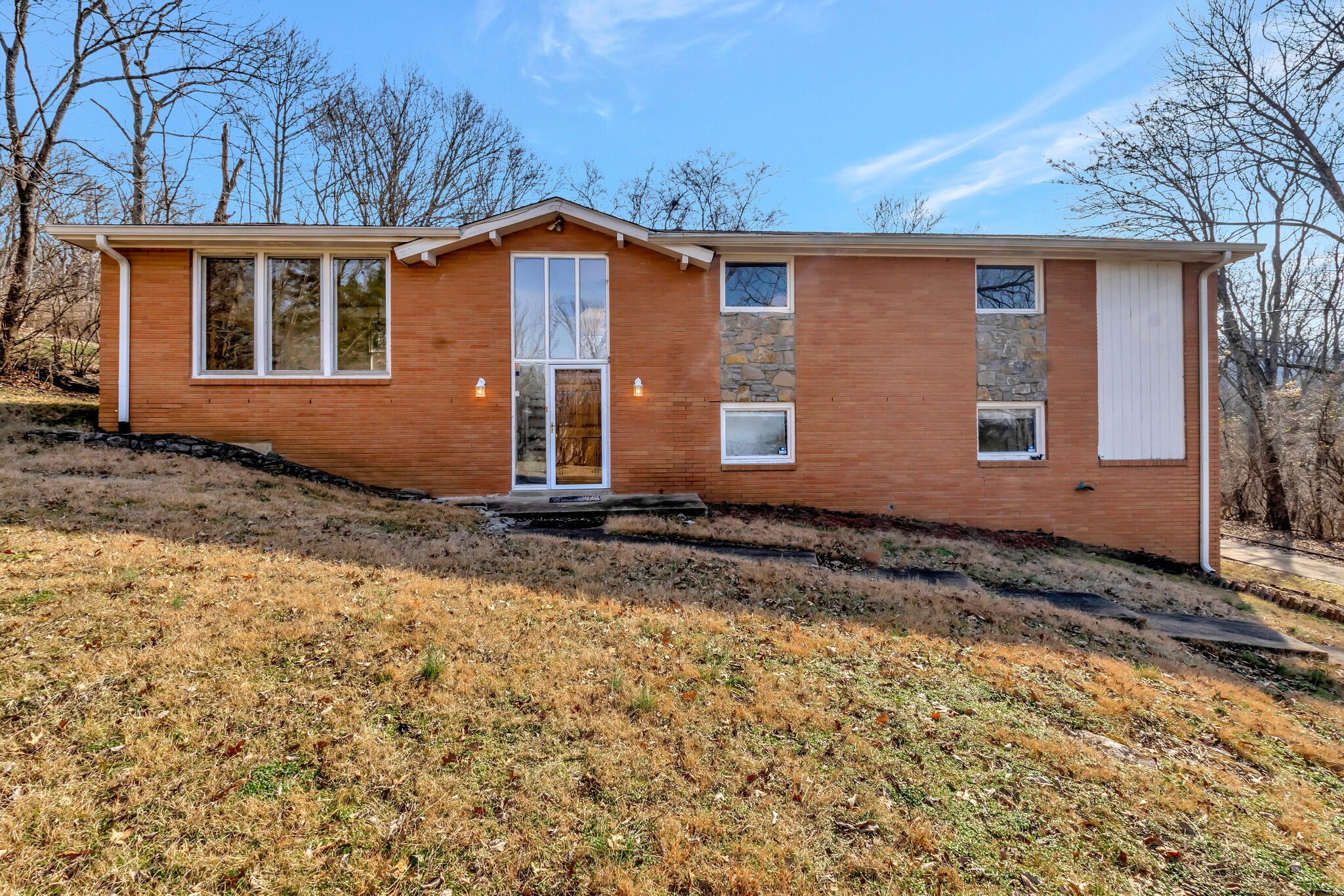 6469 Fleetwood Dr