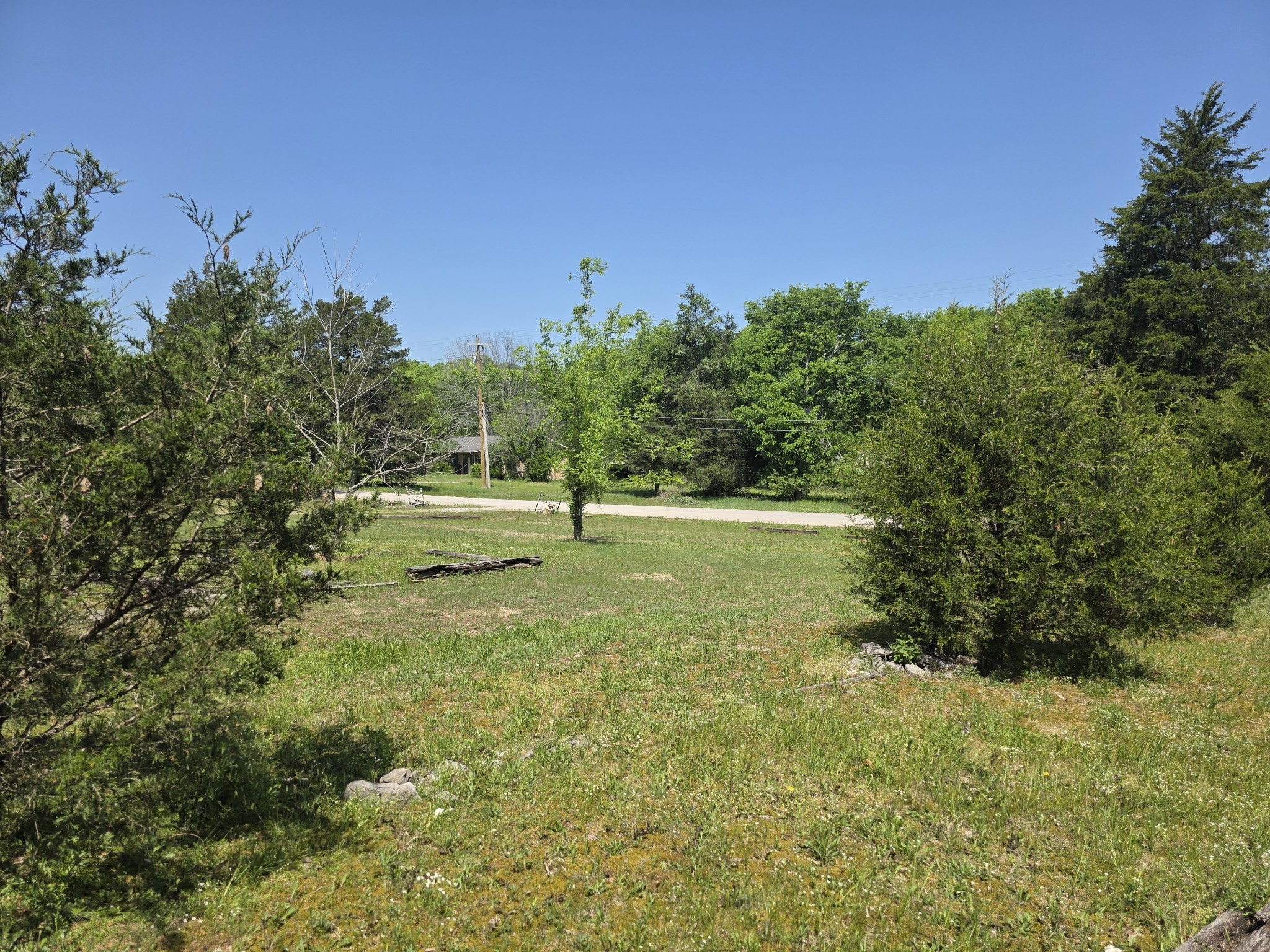 142 N Lakeview Dr