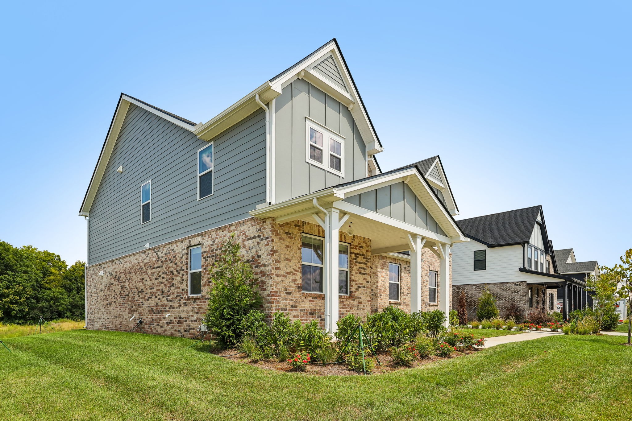 2046 Riley Park Dr