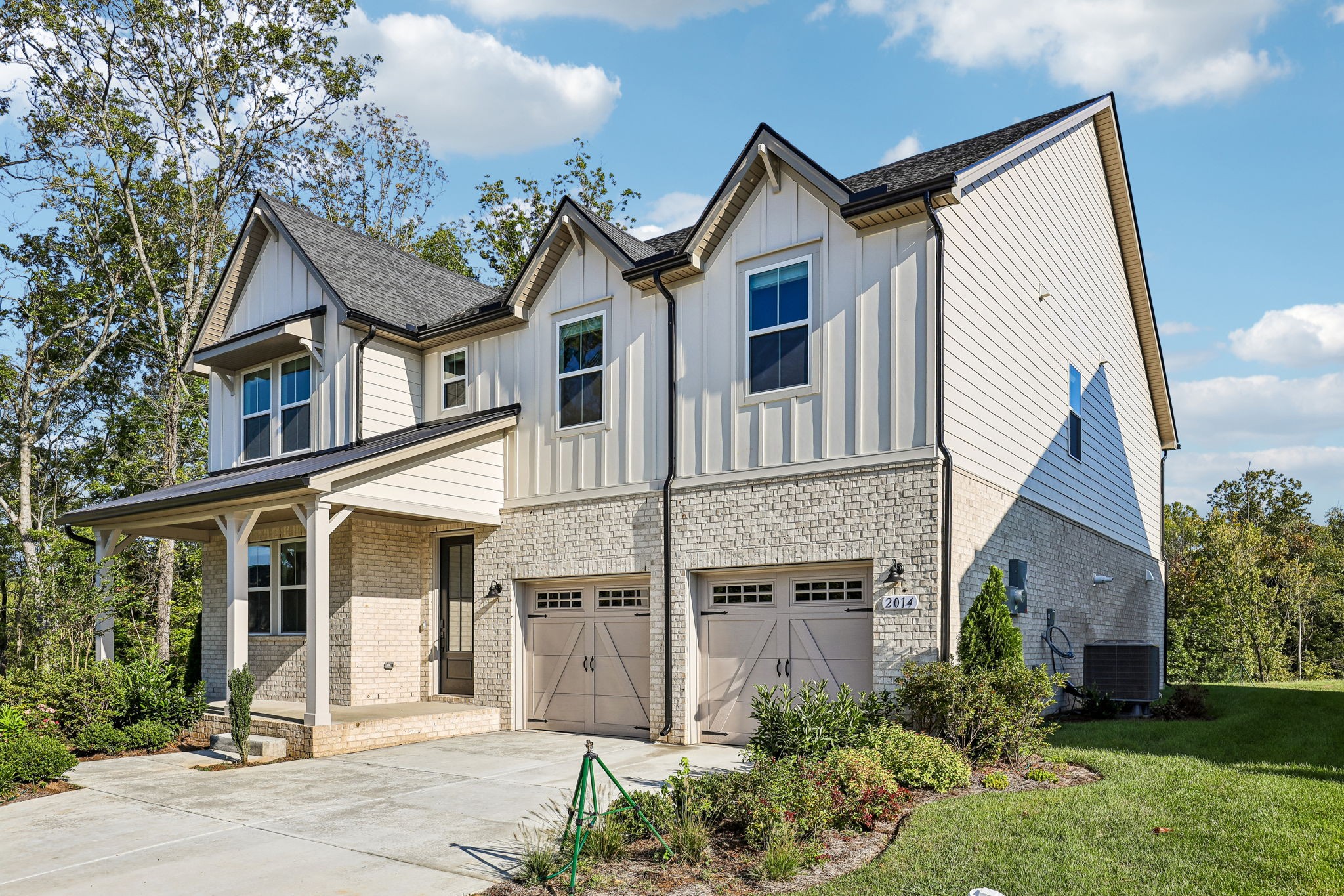 2014 Riley Park Dr