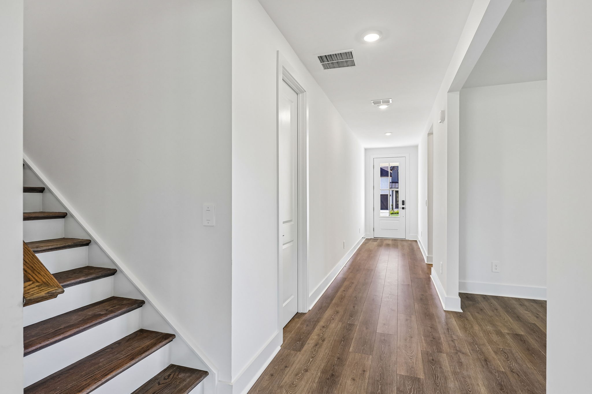 2014 Riley Park Dr