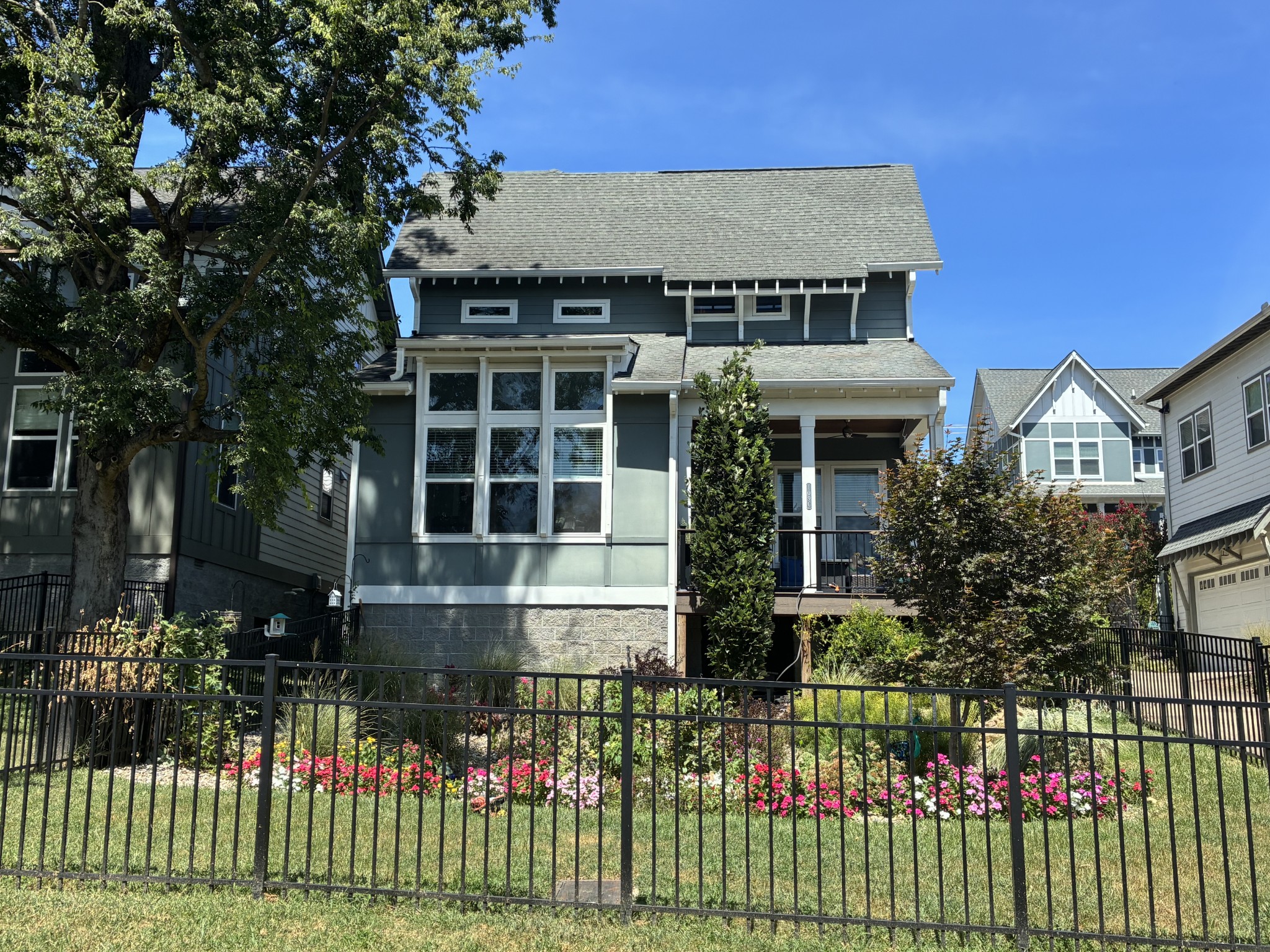 109C Creighton Ave