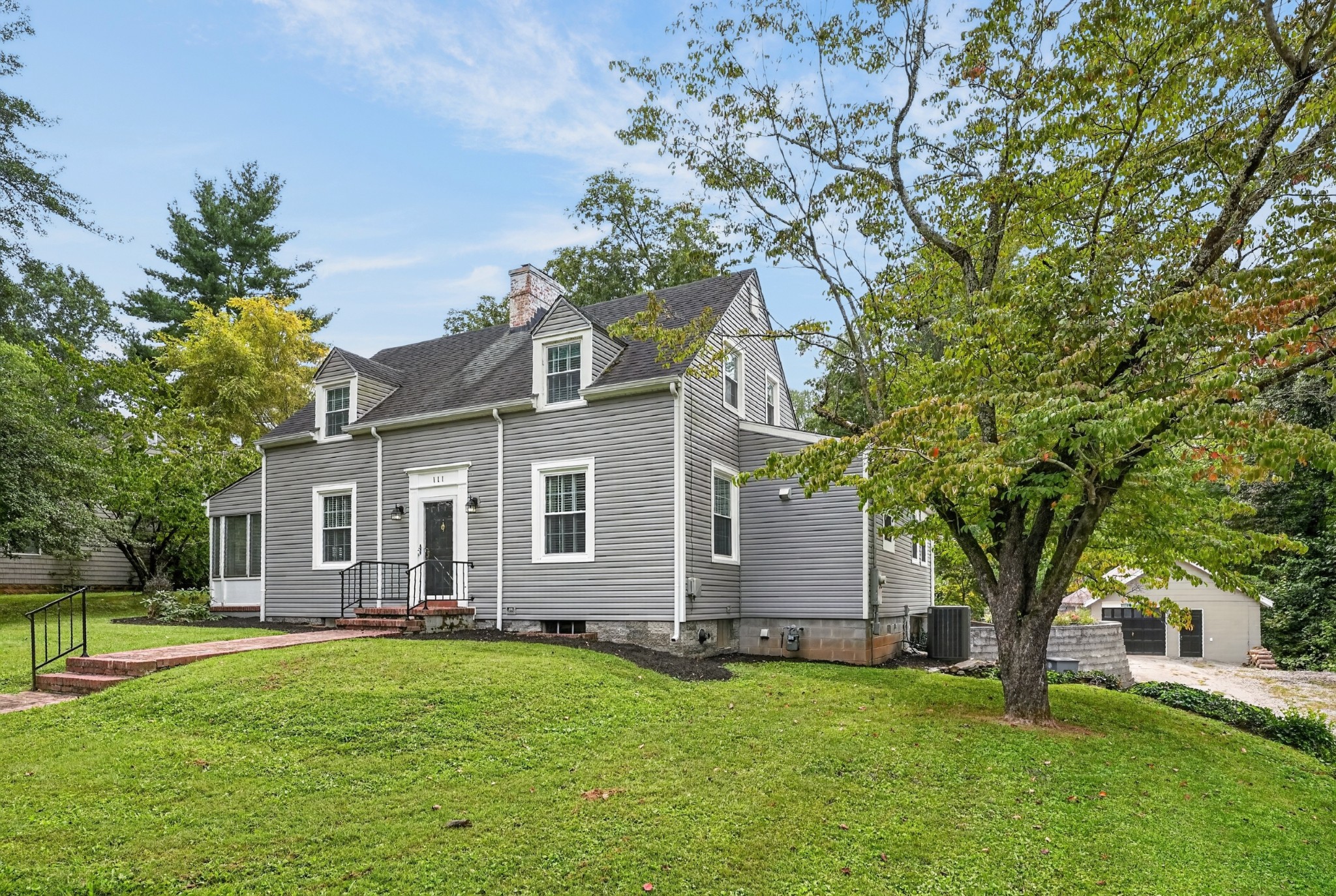 111 Westwood Dr