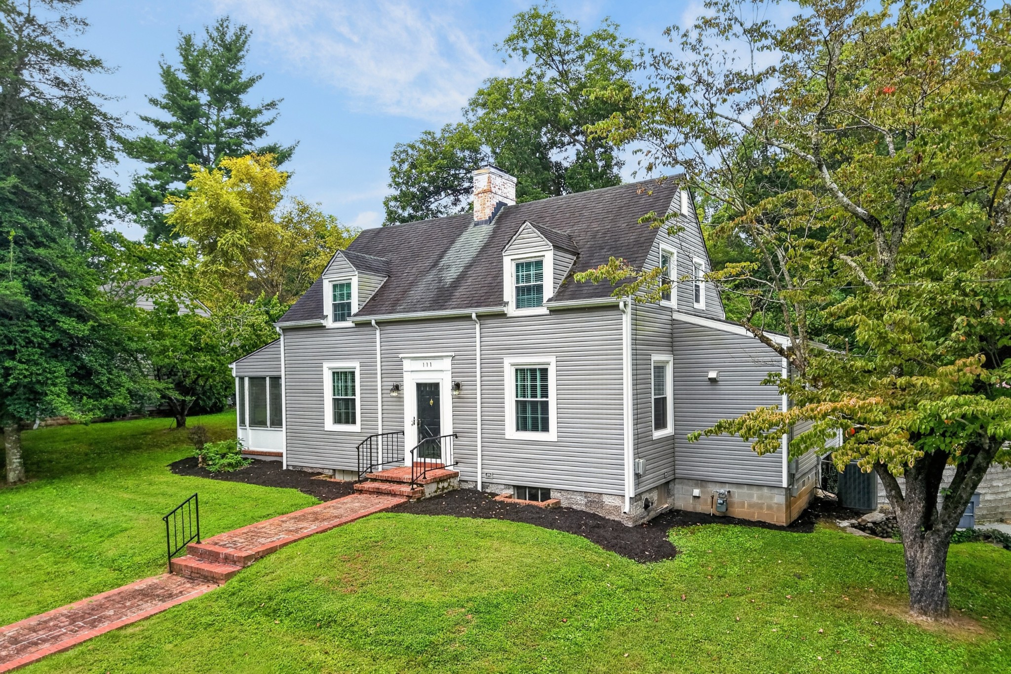 111 Westwood Dr