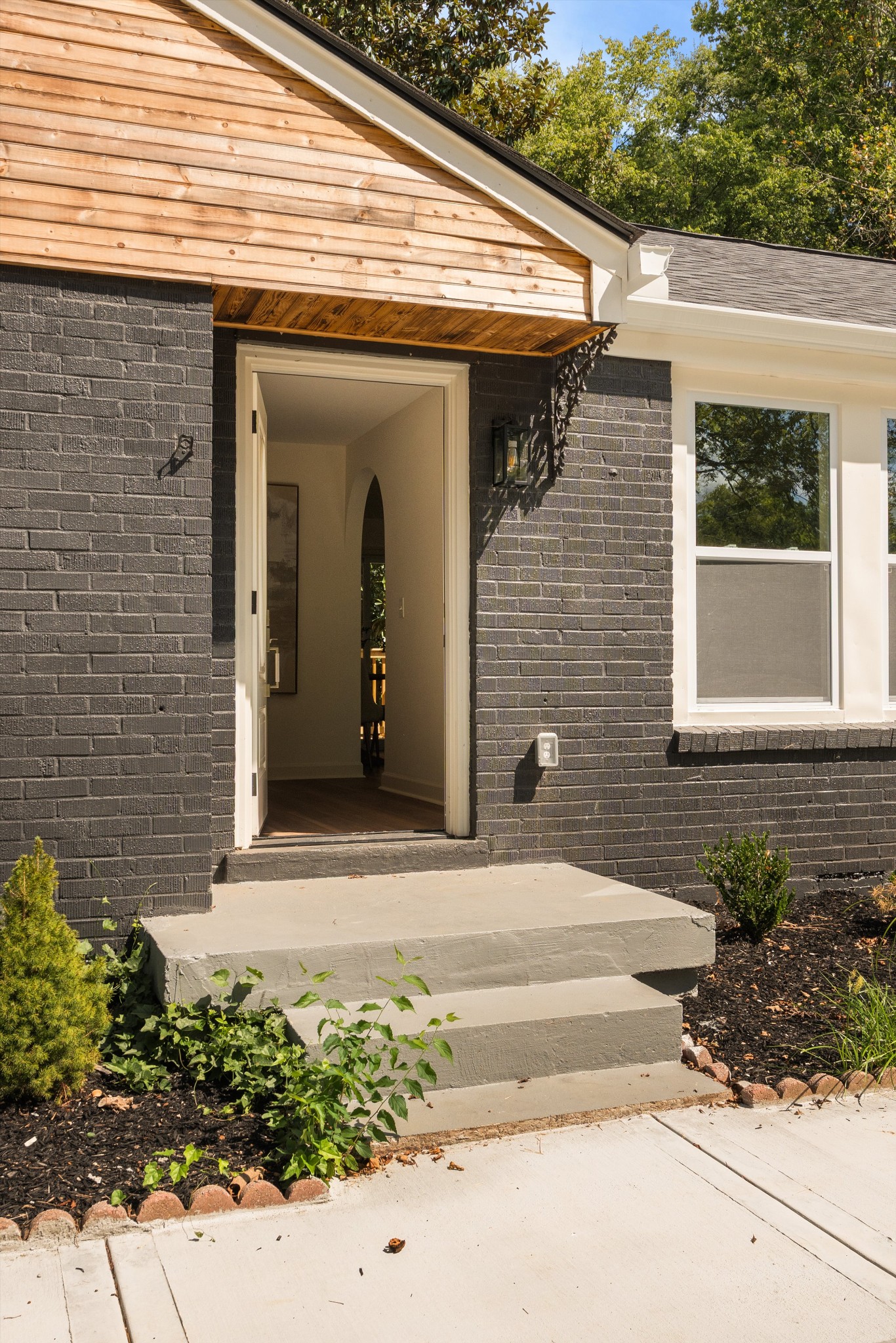 1113 Berwick Trl