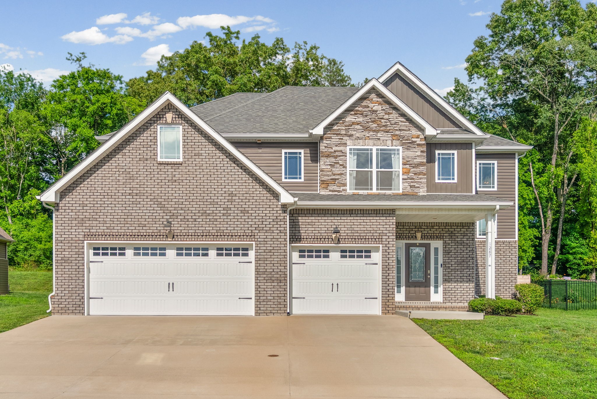 1287 Highgrove Ln