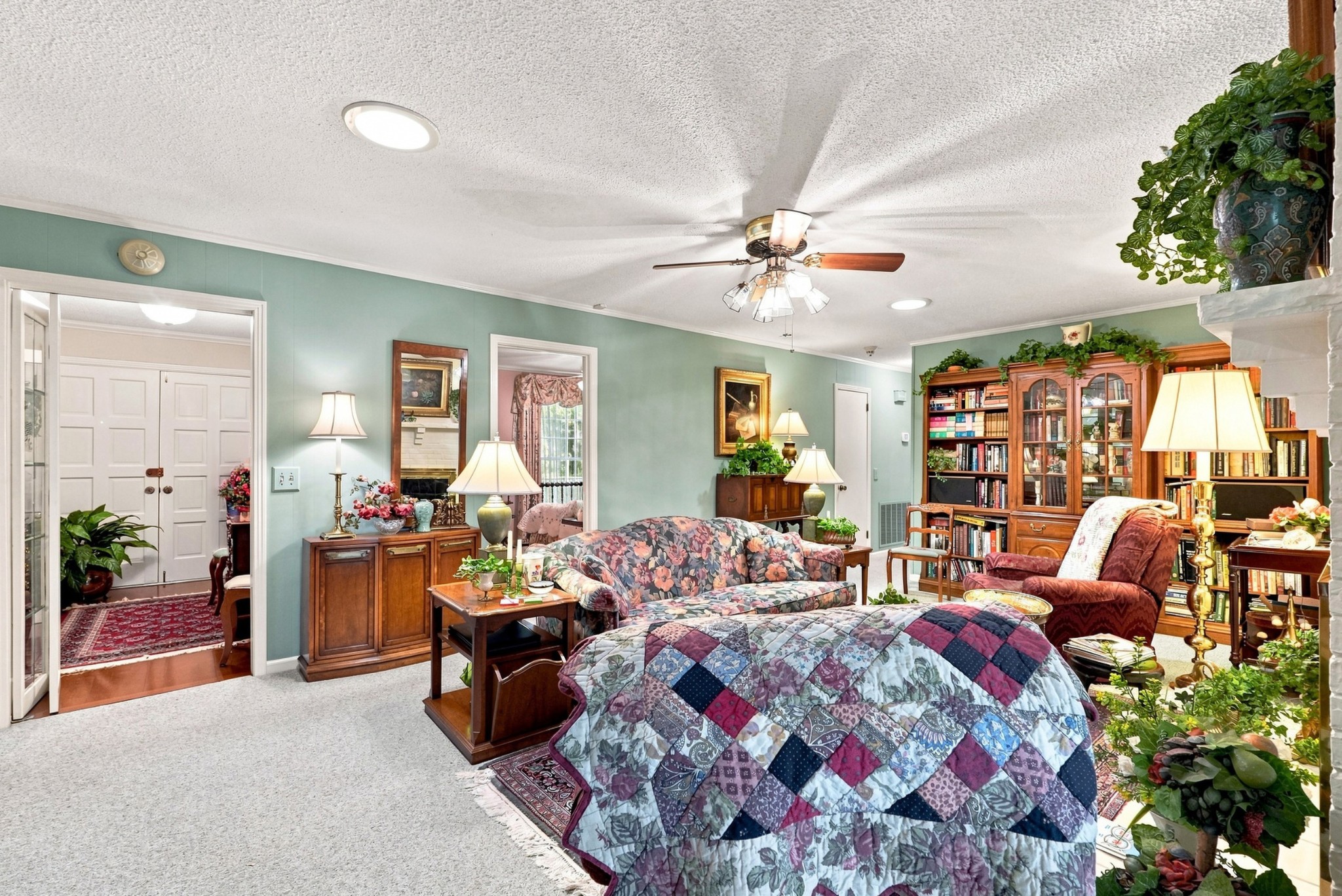 112 Cedar Way Dr