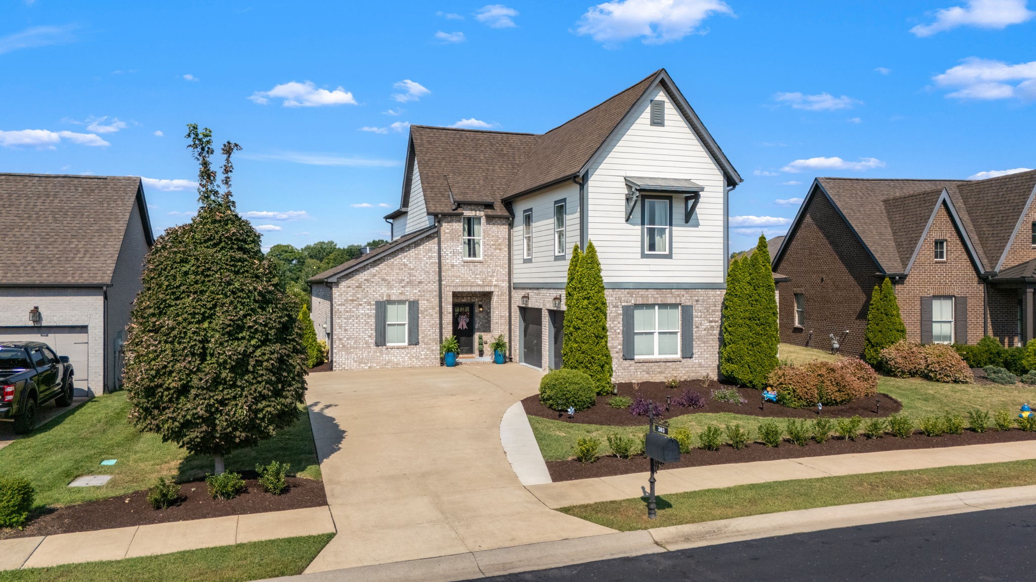 303 Colt Ave