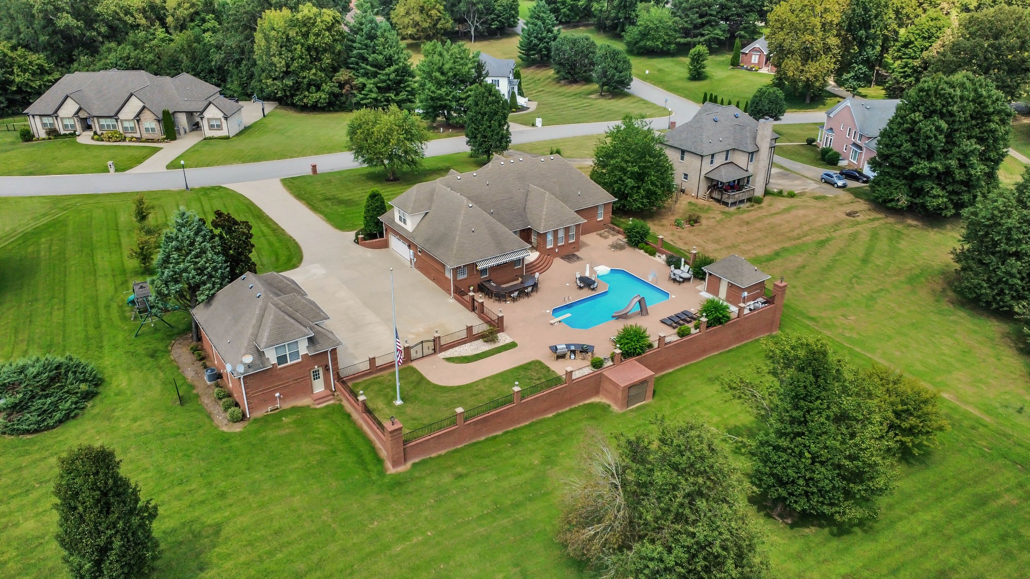 4884 Saint Andrew Ct