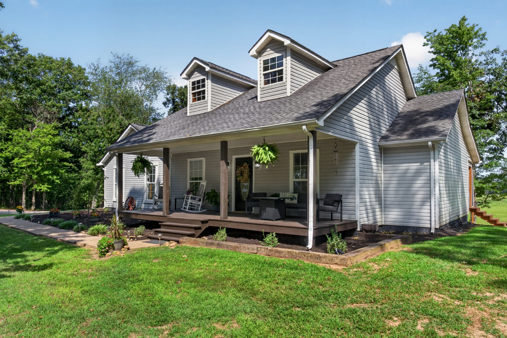 270 W Wilmouth Rd
