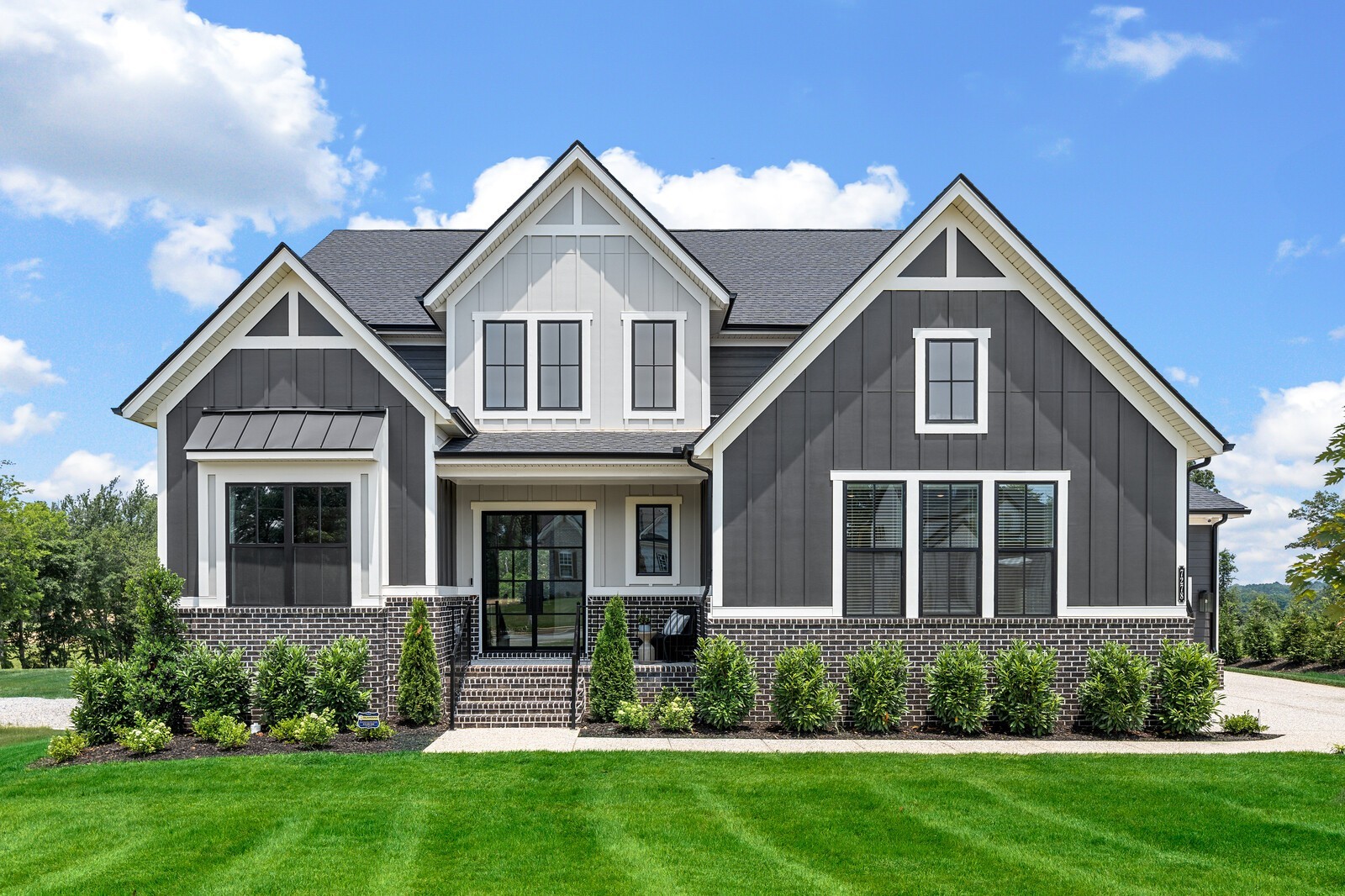 7249 Woodruff Dr