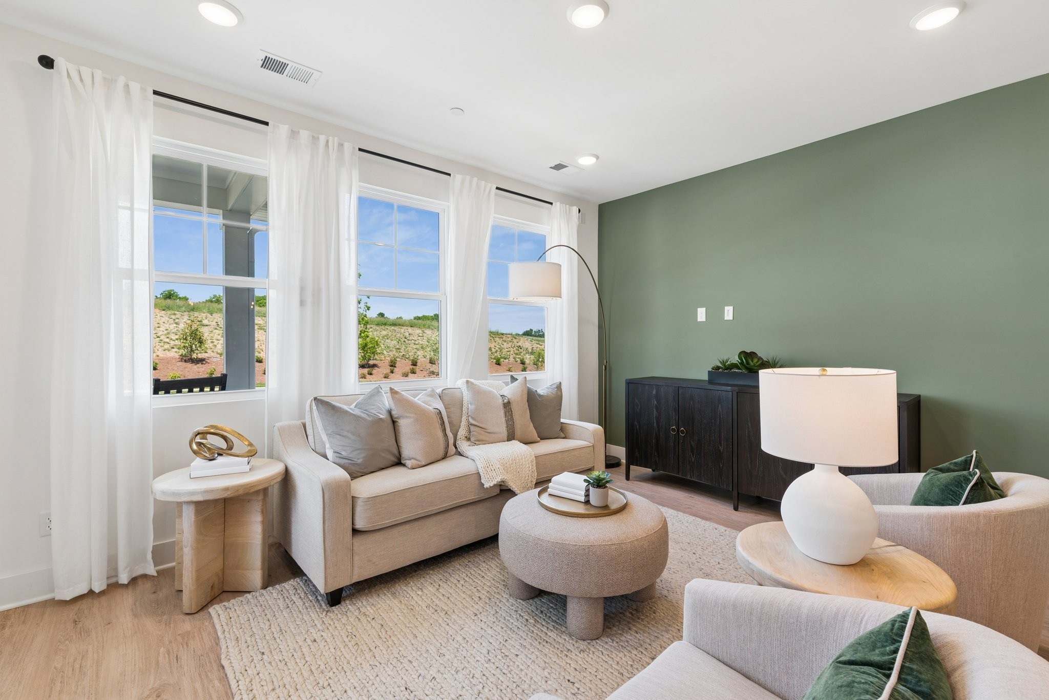 2573 Peaceful Valley Dr