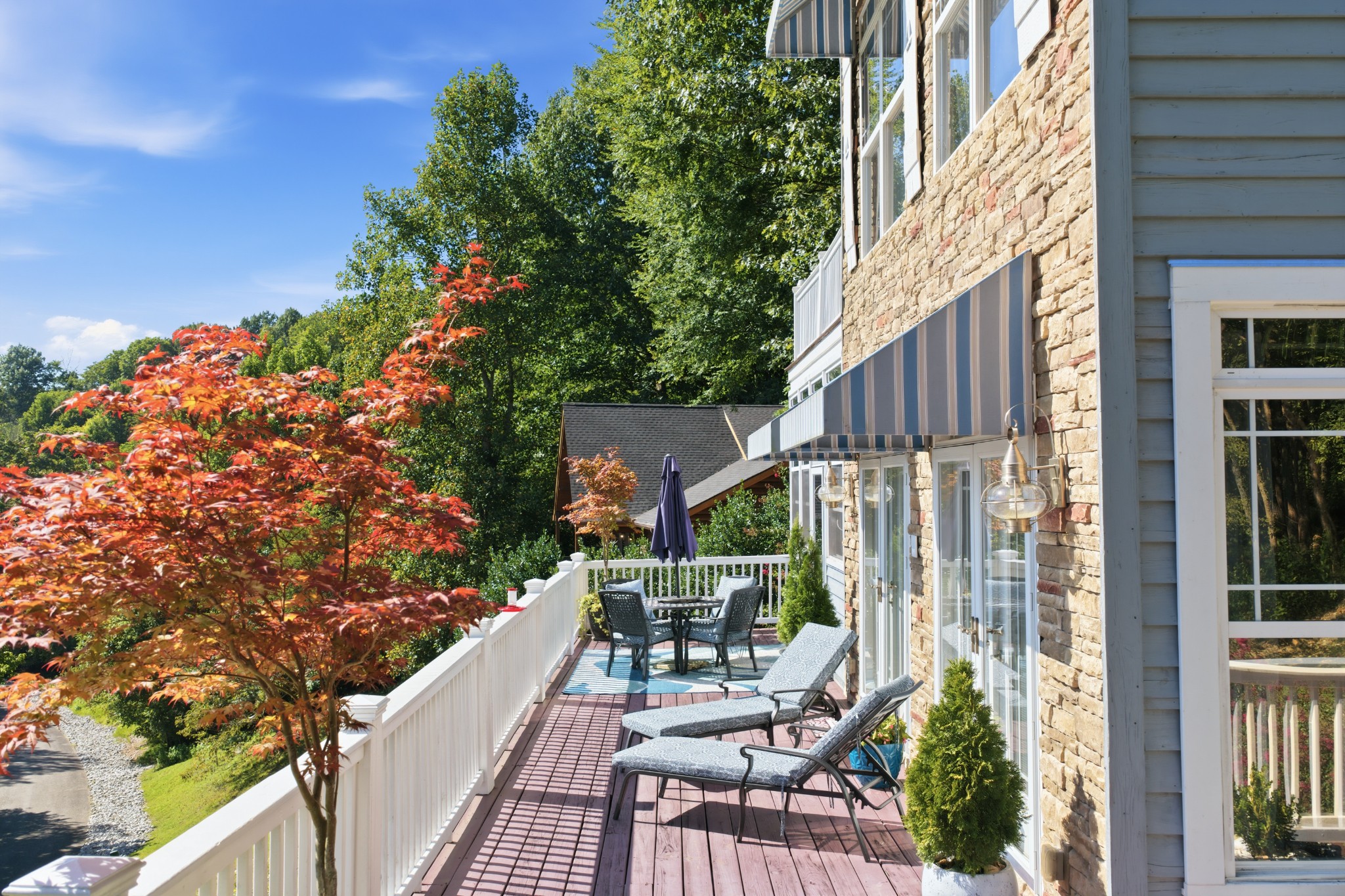 255 Nadia Ln