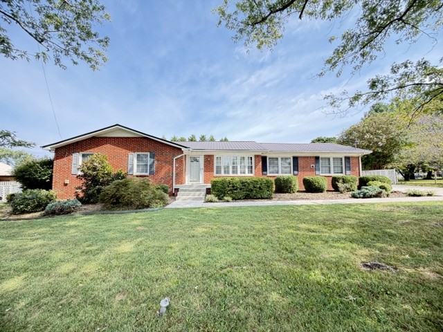 310 Woodland Dr