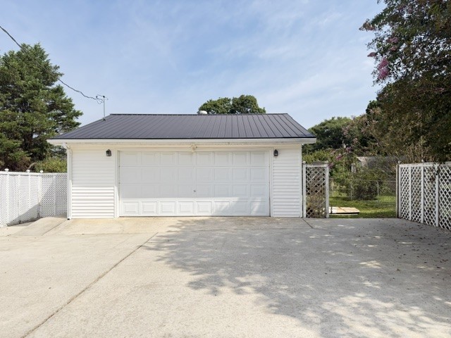310 Woodland Dr