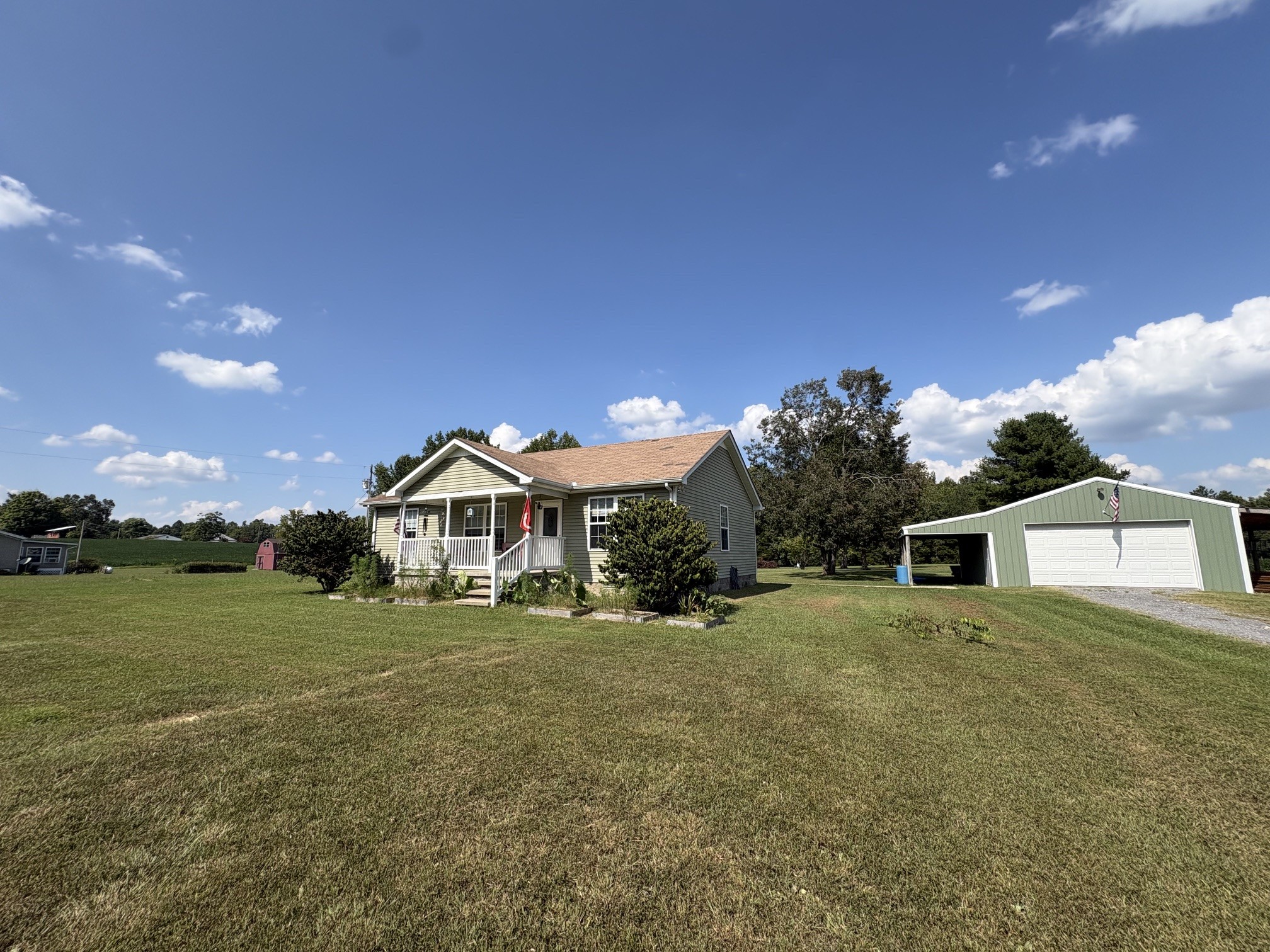 167 Robinson Ln