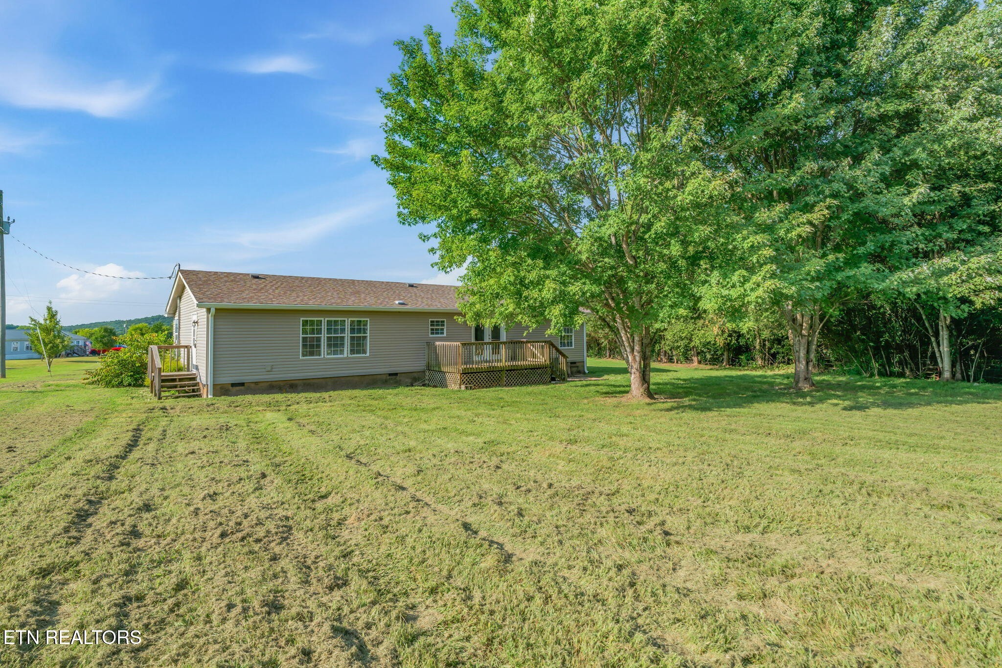 522 Farm Loop Rd