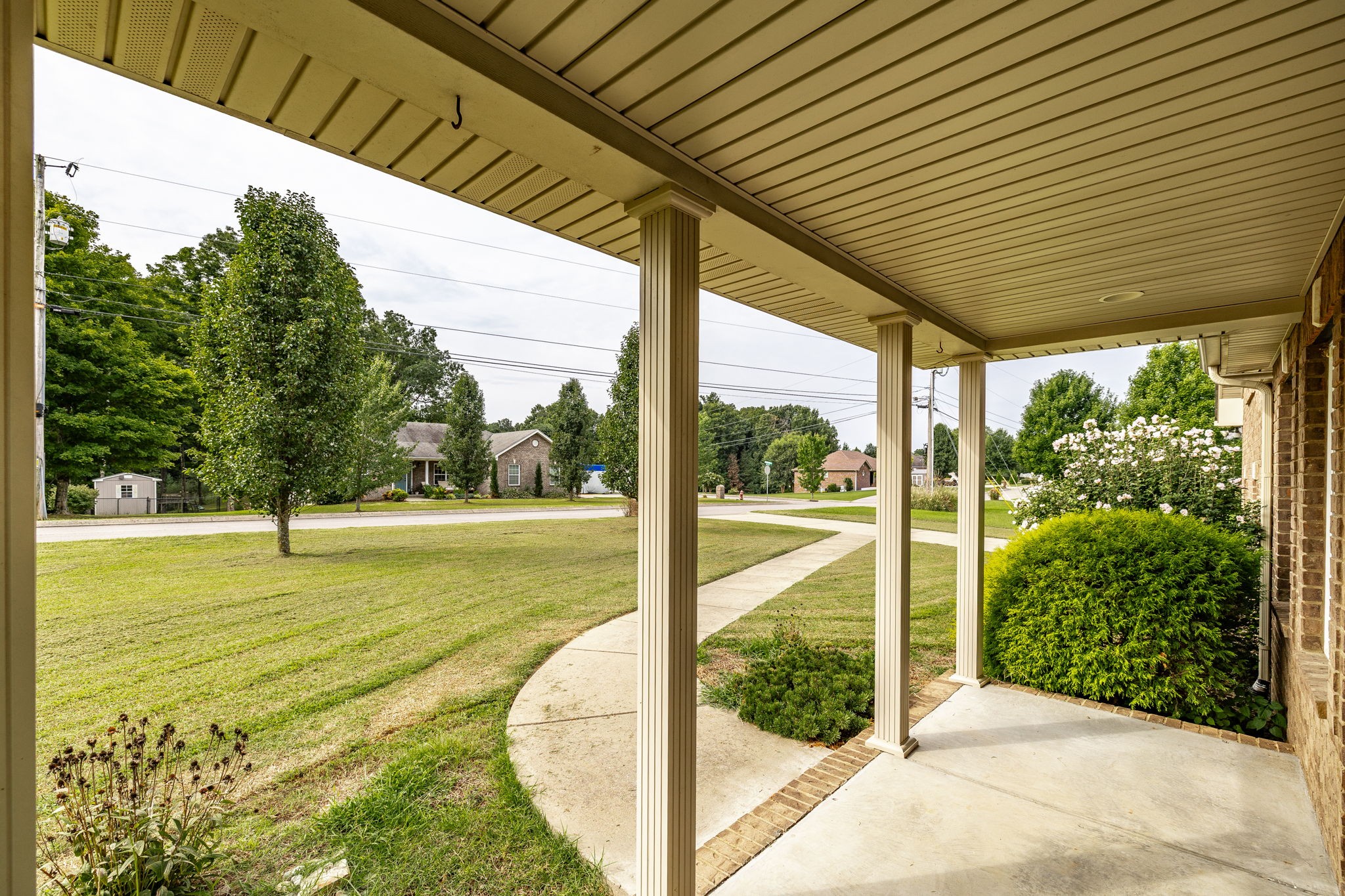 1364 Eastland Dr