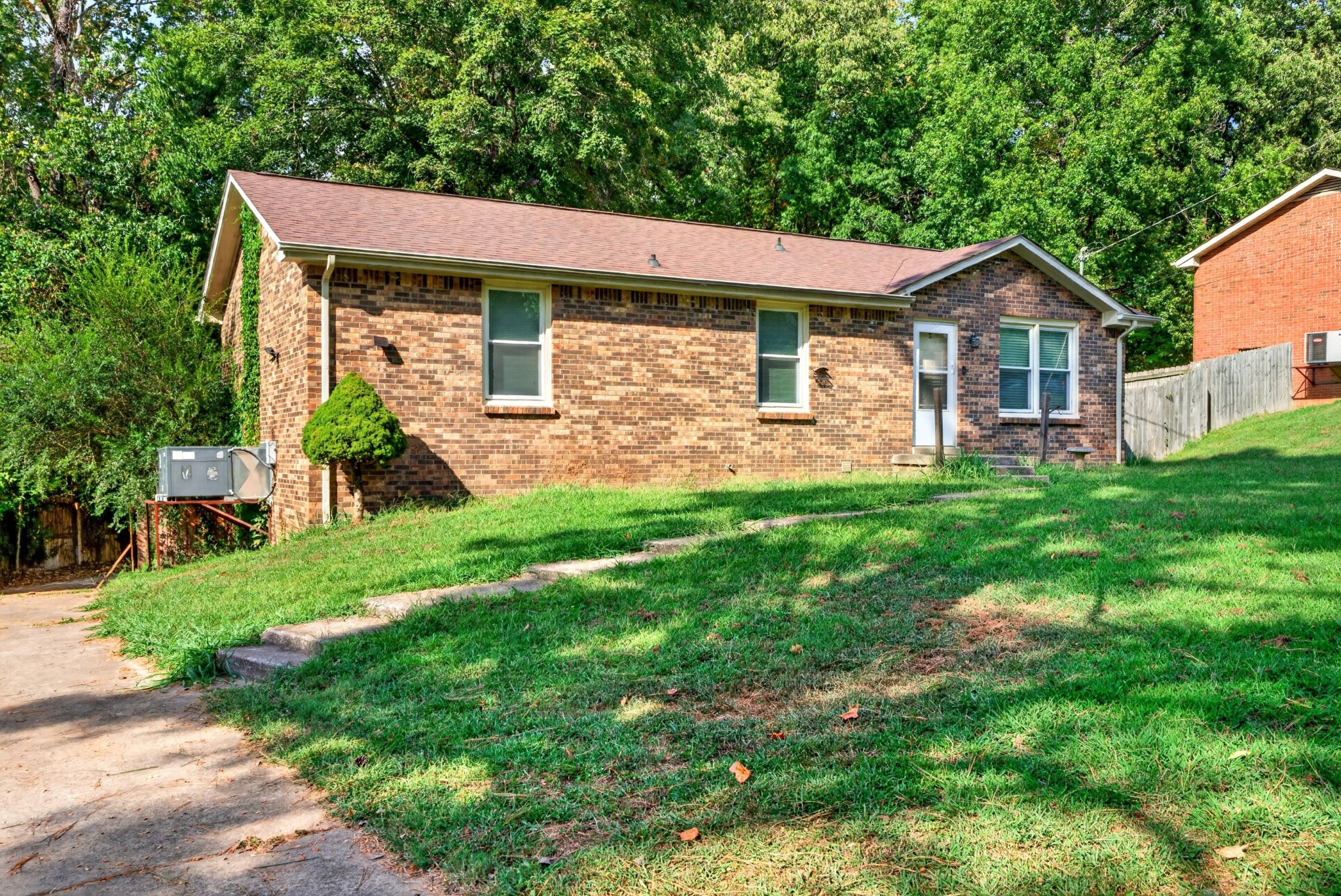 405 Corinne Cir