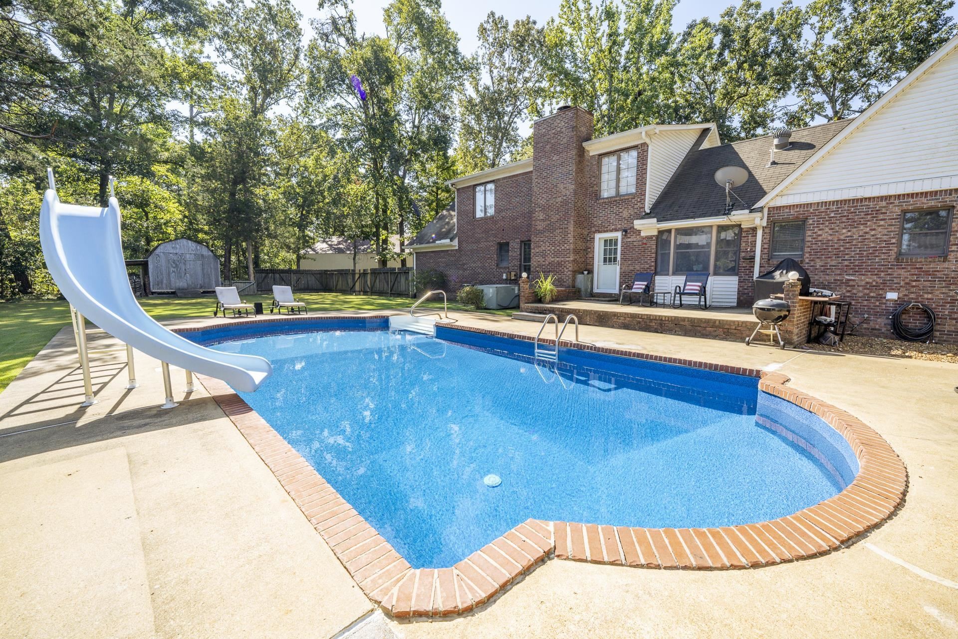 255 EASLEY LOOP