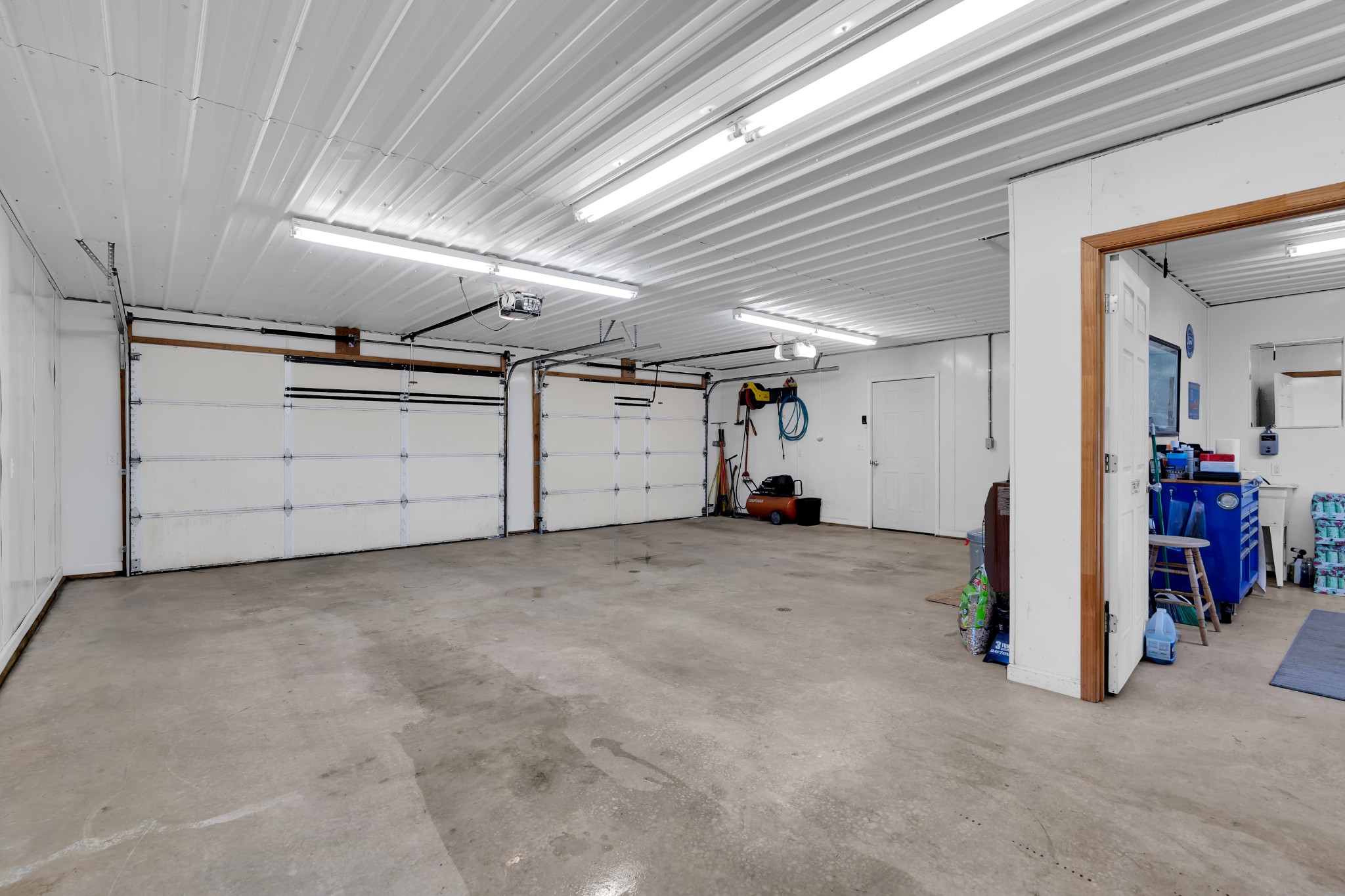 145 Lake Court Dr