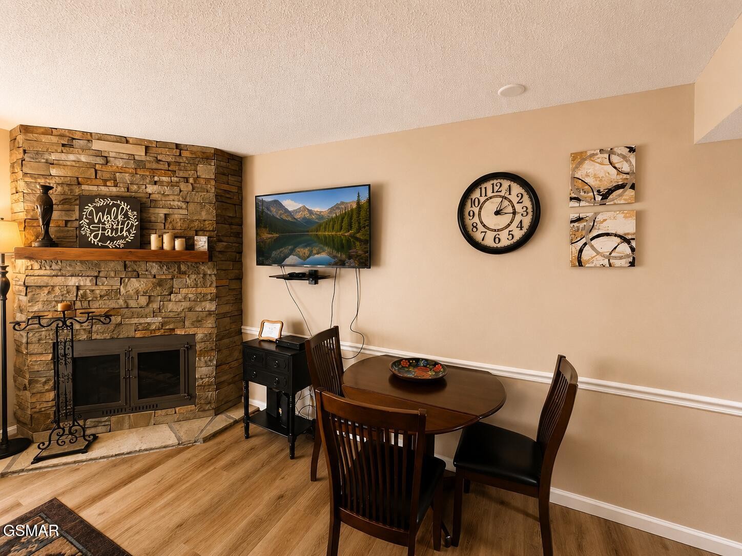 1380 Ski View Drive