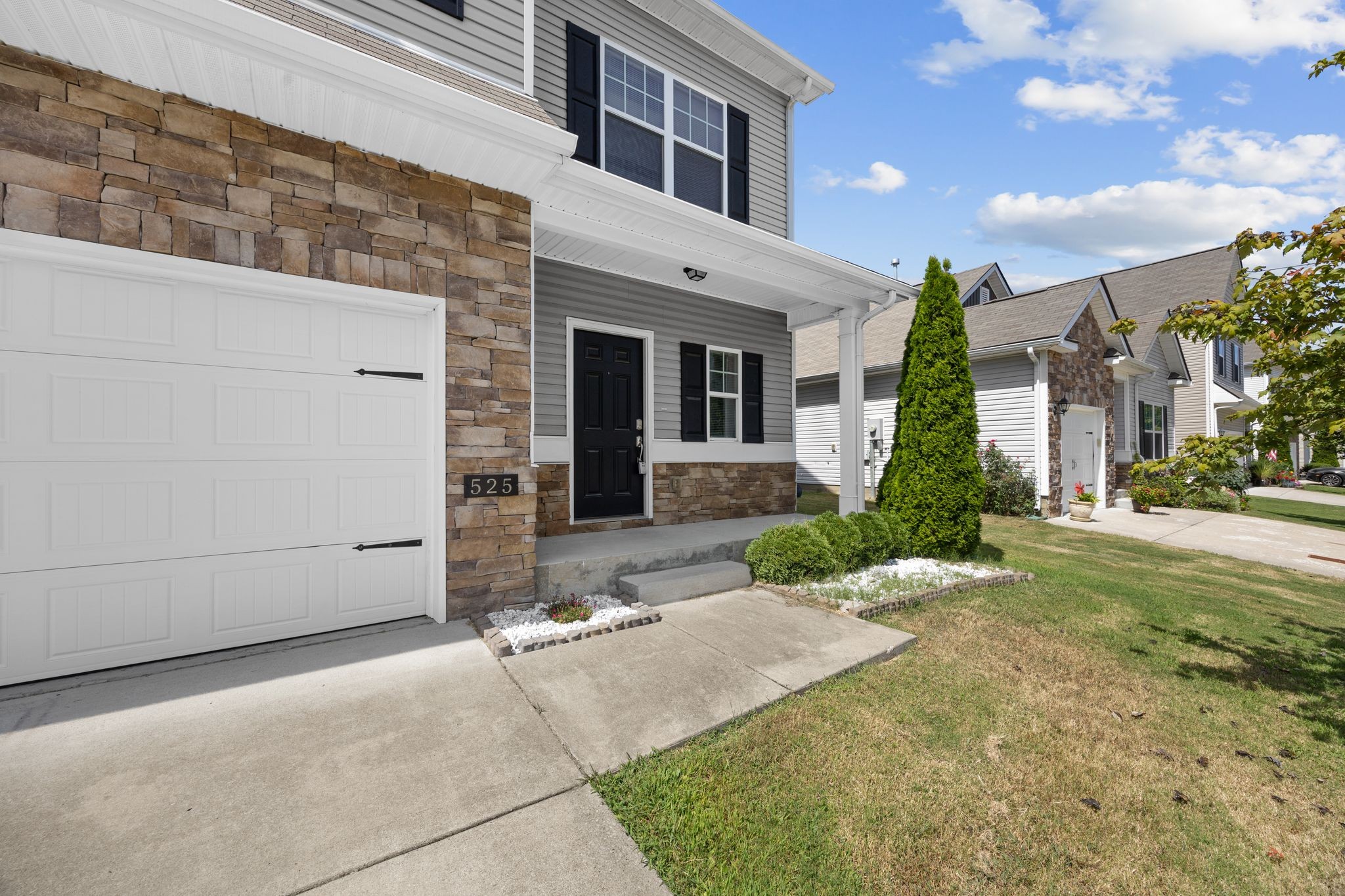 525 Burchell Ln