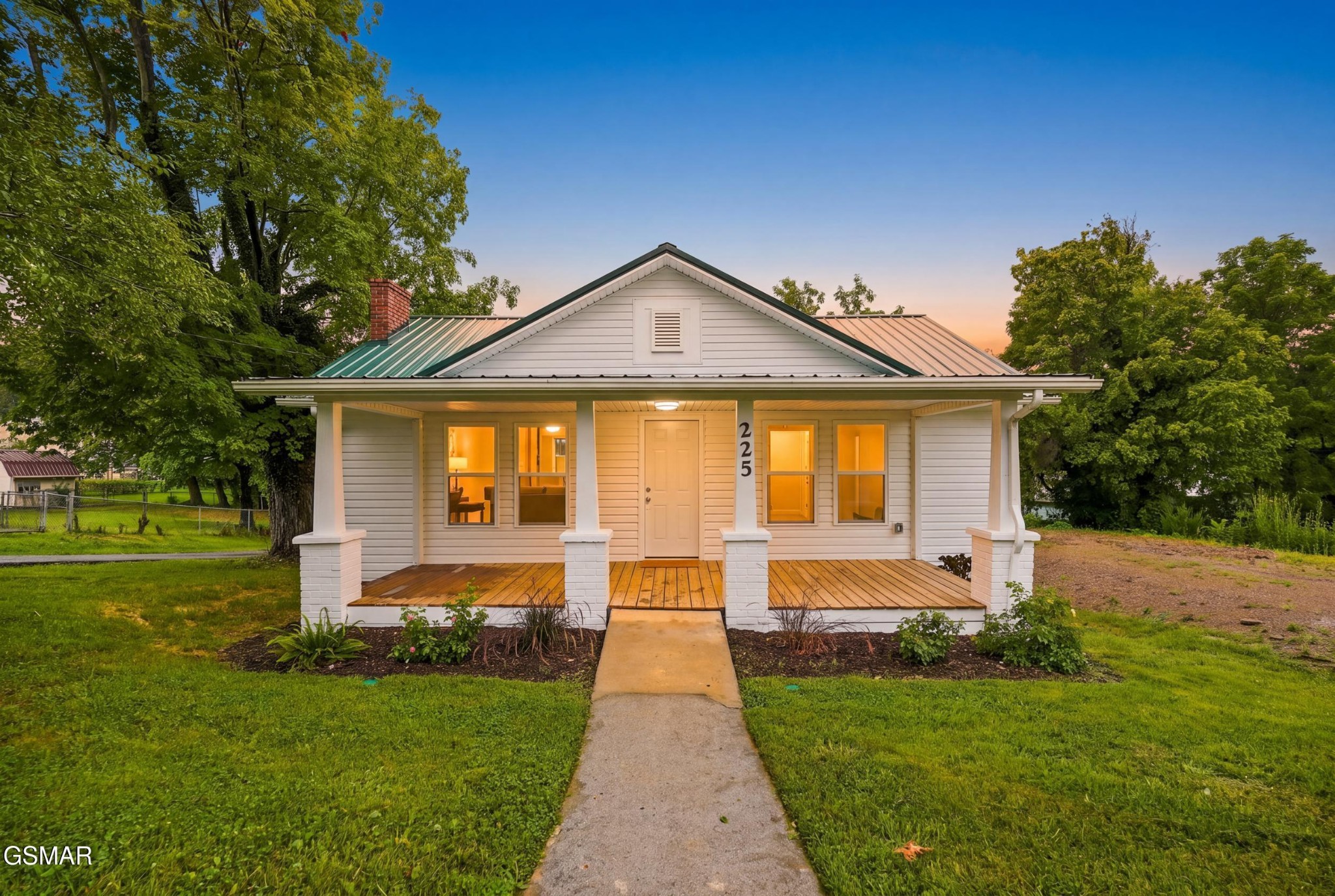 225 Glen Avenue