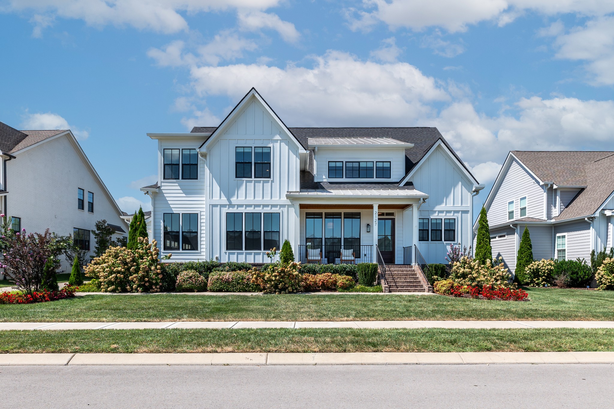 2127 Burgin Dr
