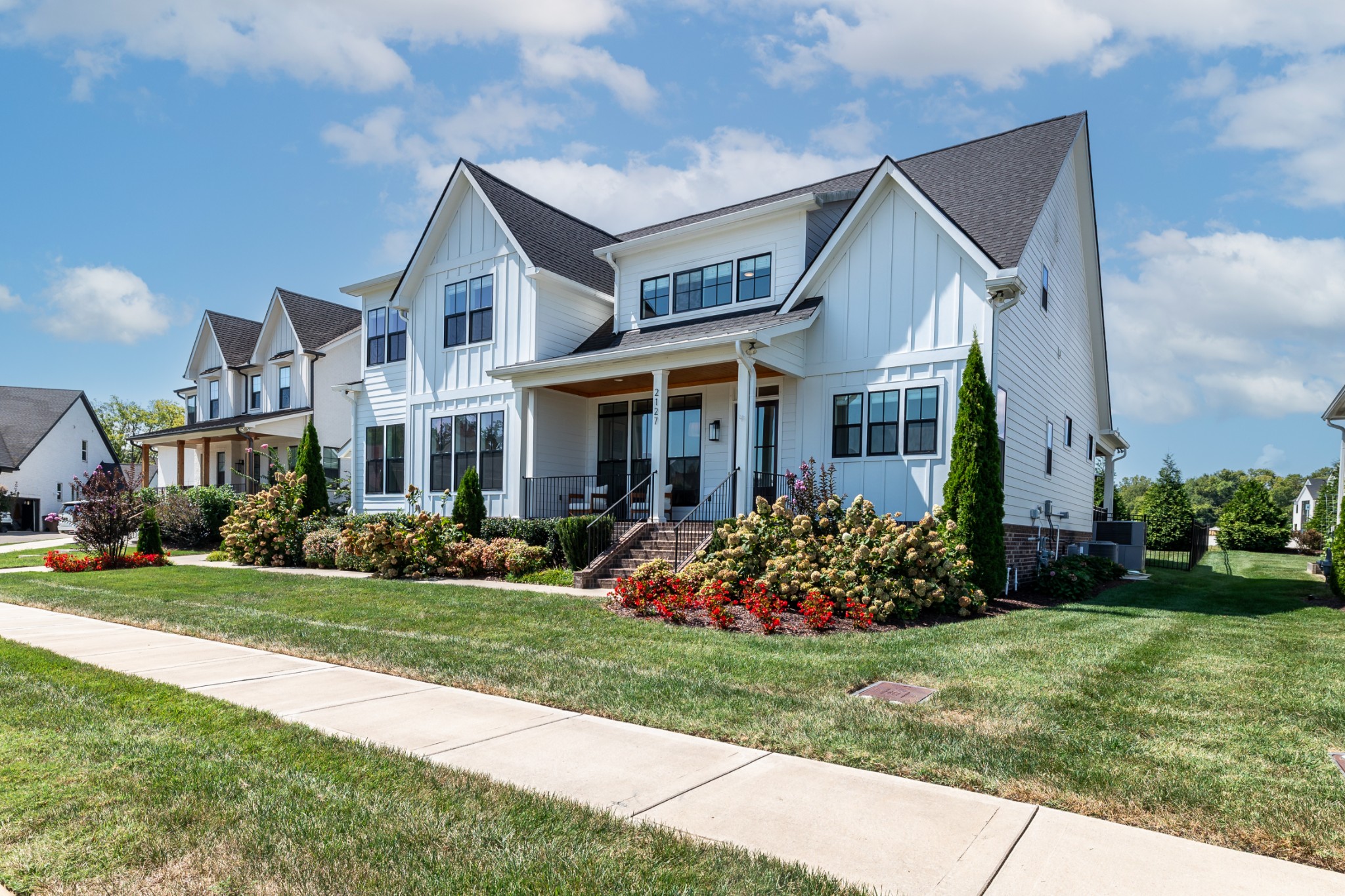 2127 Burgin Dr