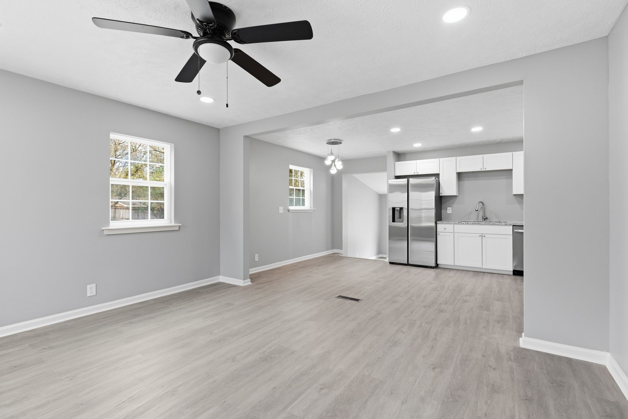 1806 Fern Dr