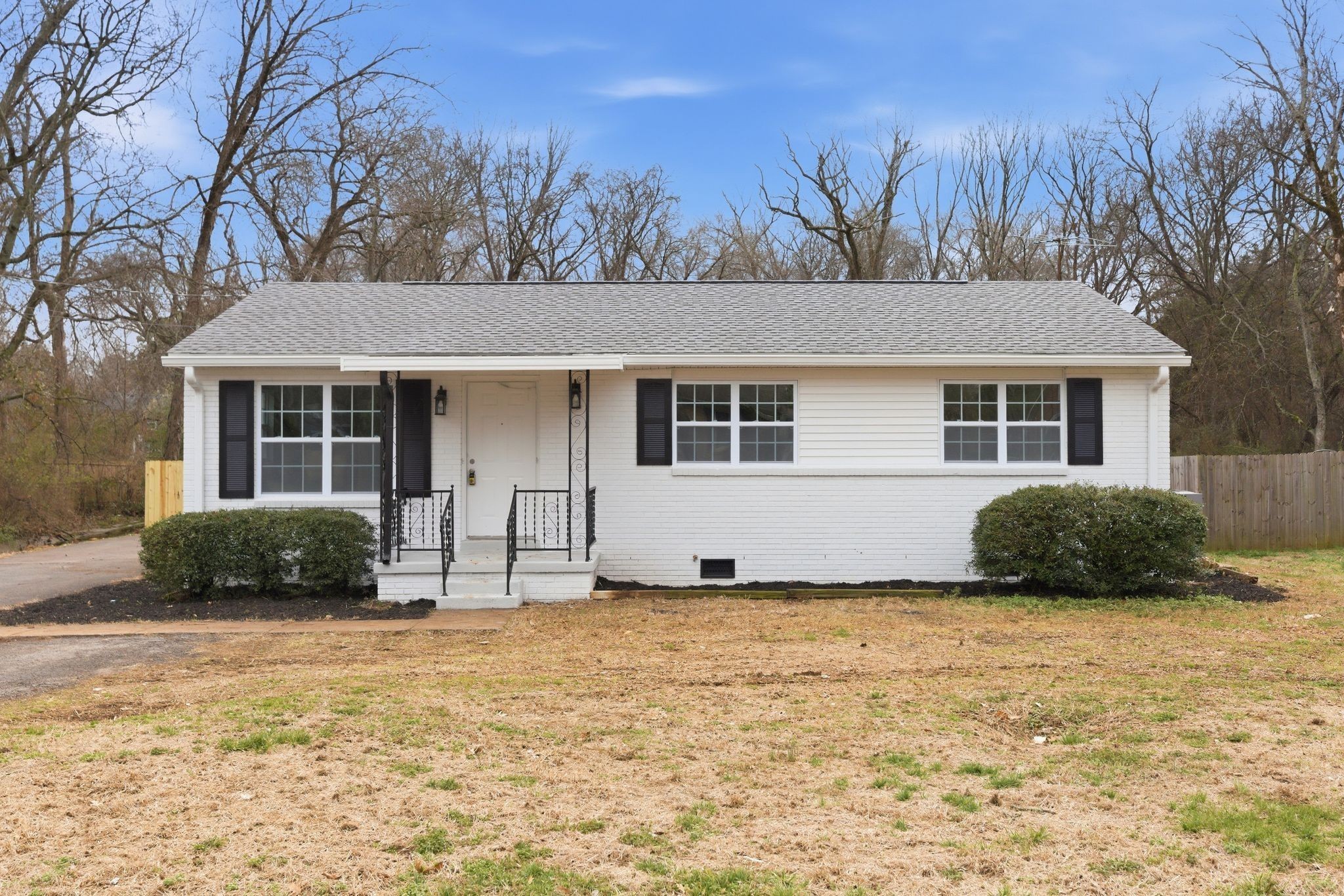 1806 Fern Dr