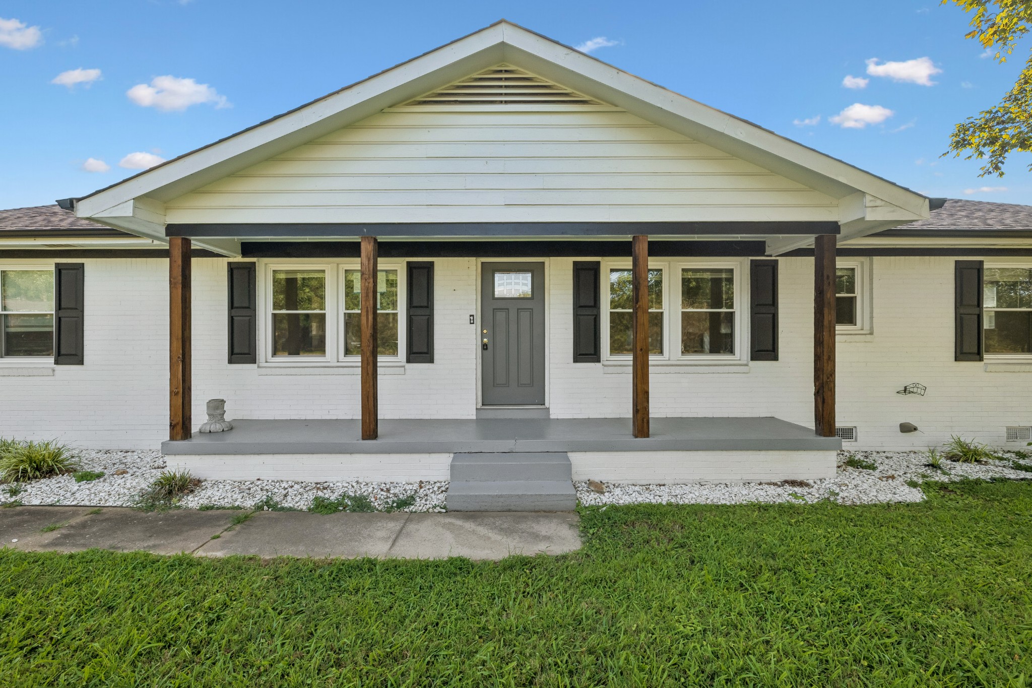 110 Sherwood Dr