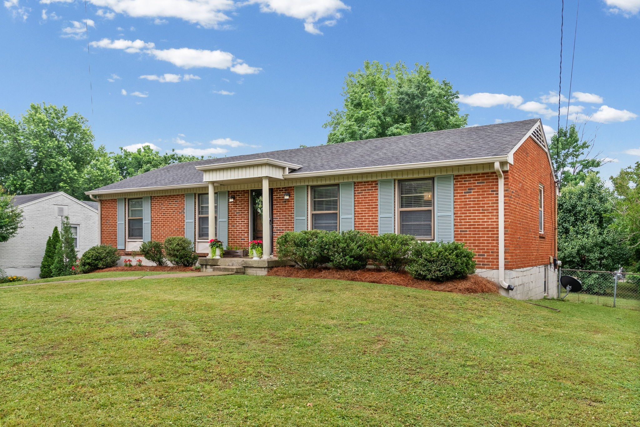 607 Elaine Dr