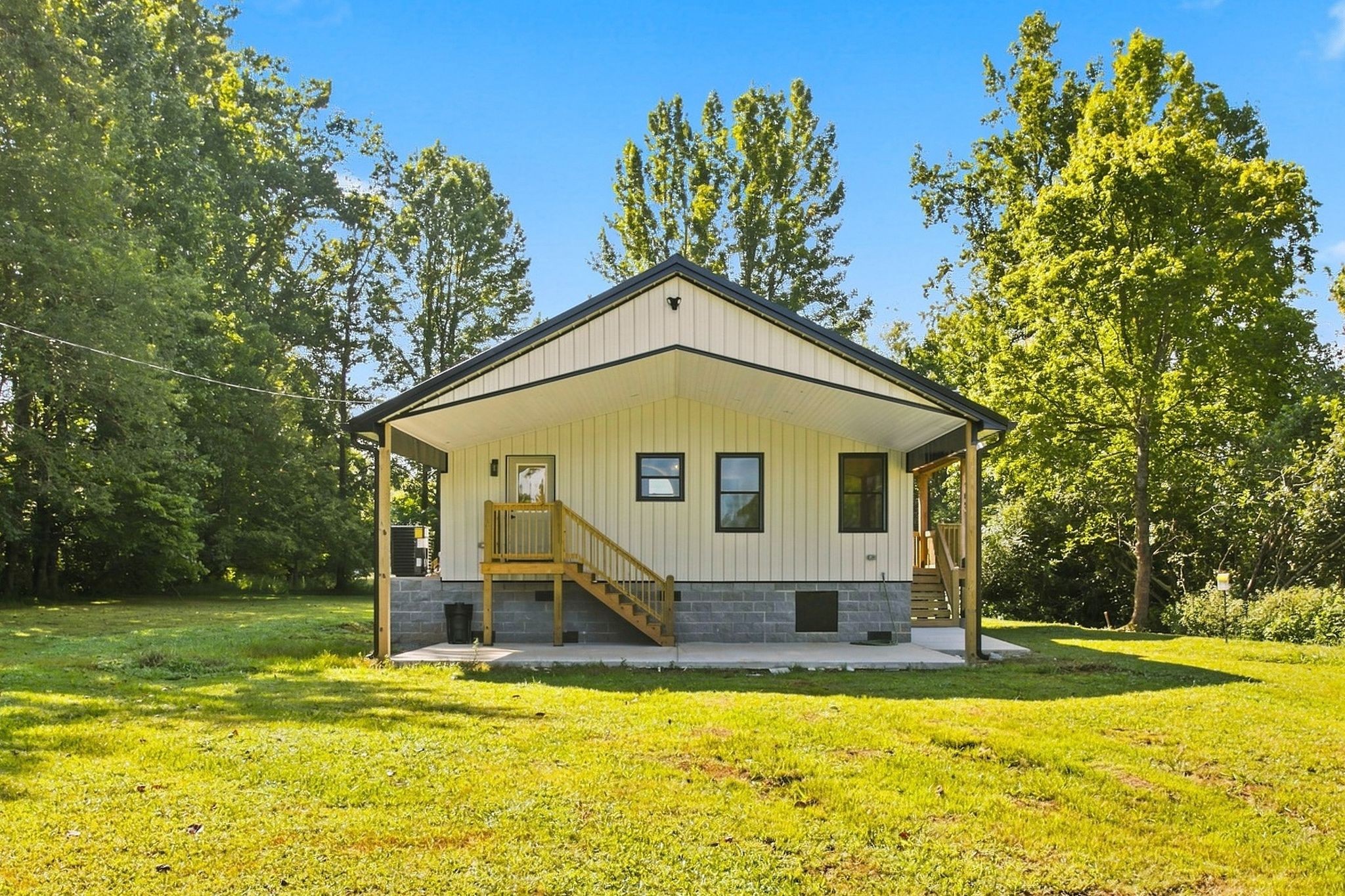 1051 Highway 48 South