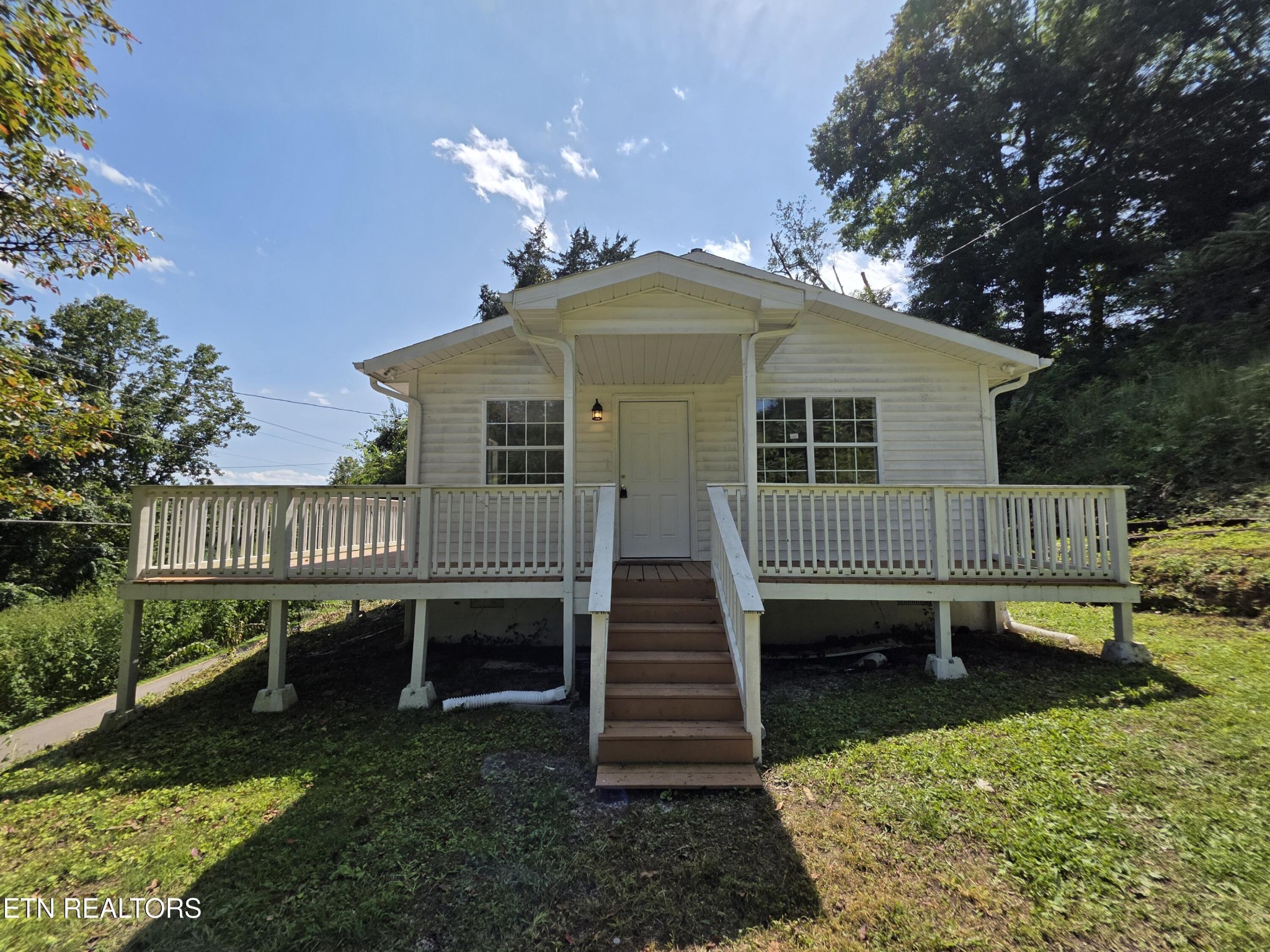 1115 Back Valley Rd