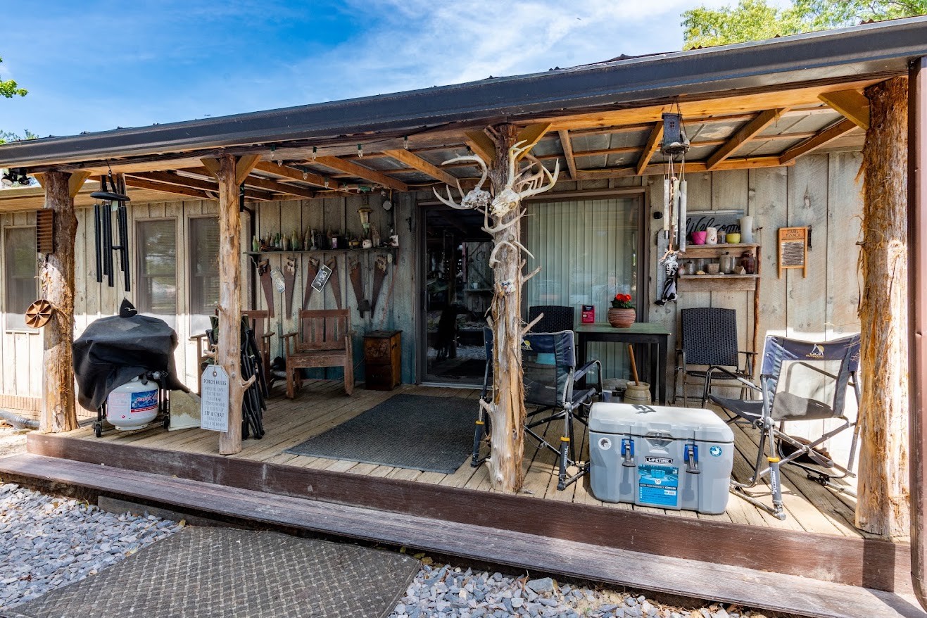 11 Cedar Hills Rd