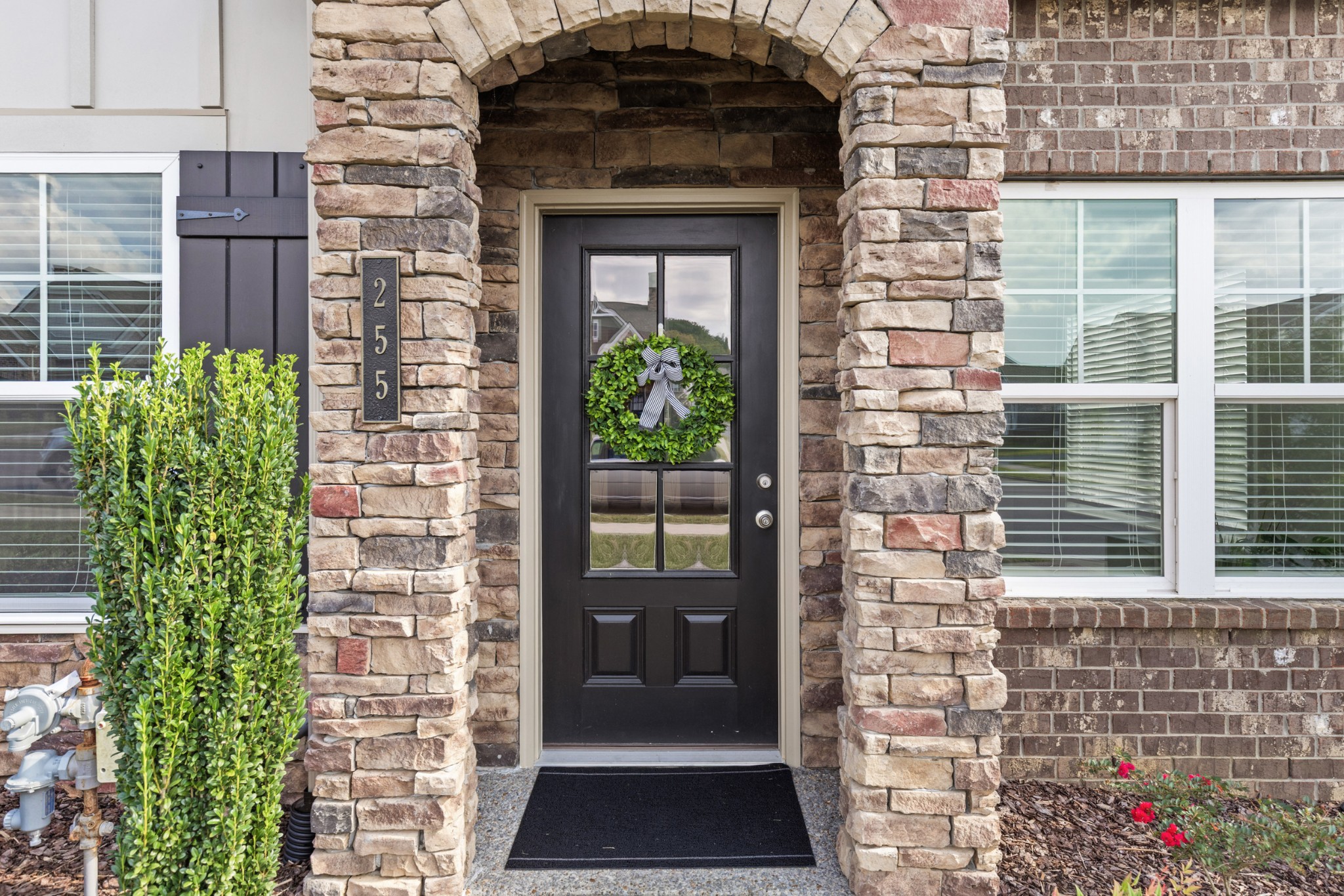 255 Cloverbrook Way