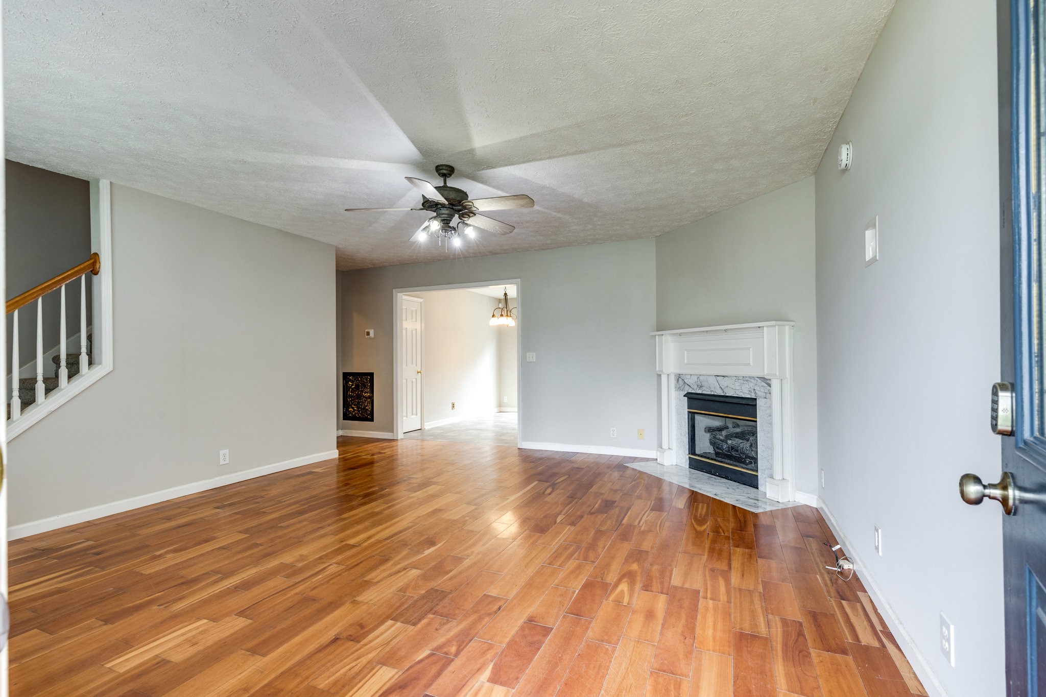 512 Myers Parsons Way
