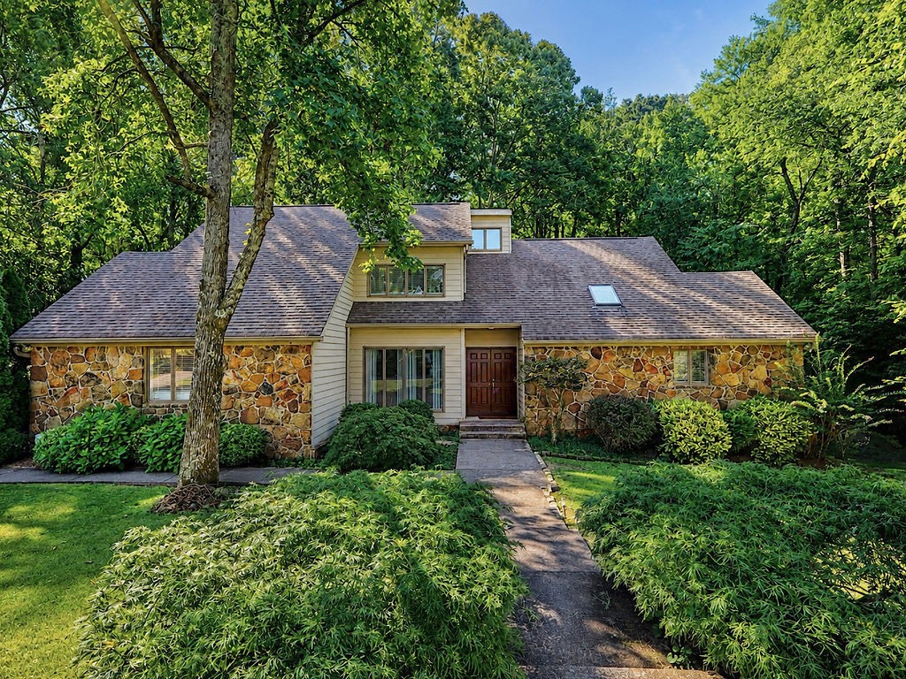 113 Birdie Ct, NW
