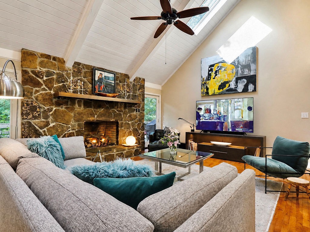 113 Birdie Ct, NW