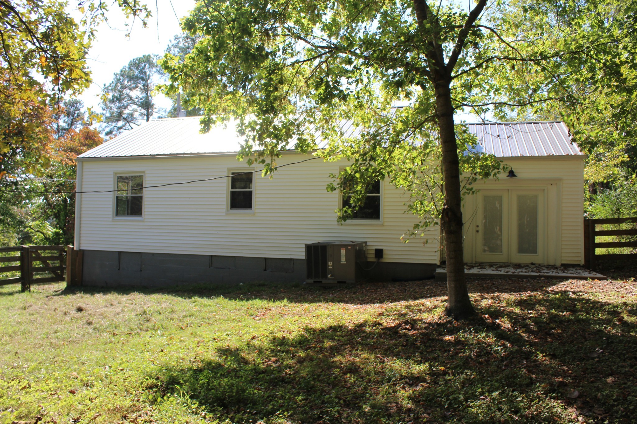 78 College St
